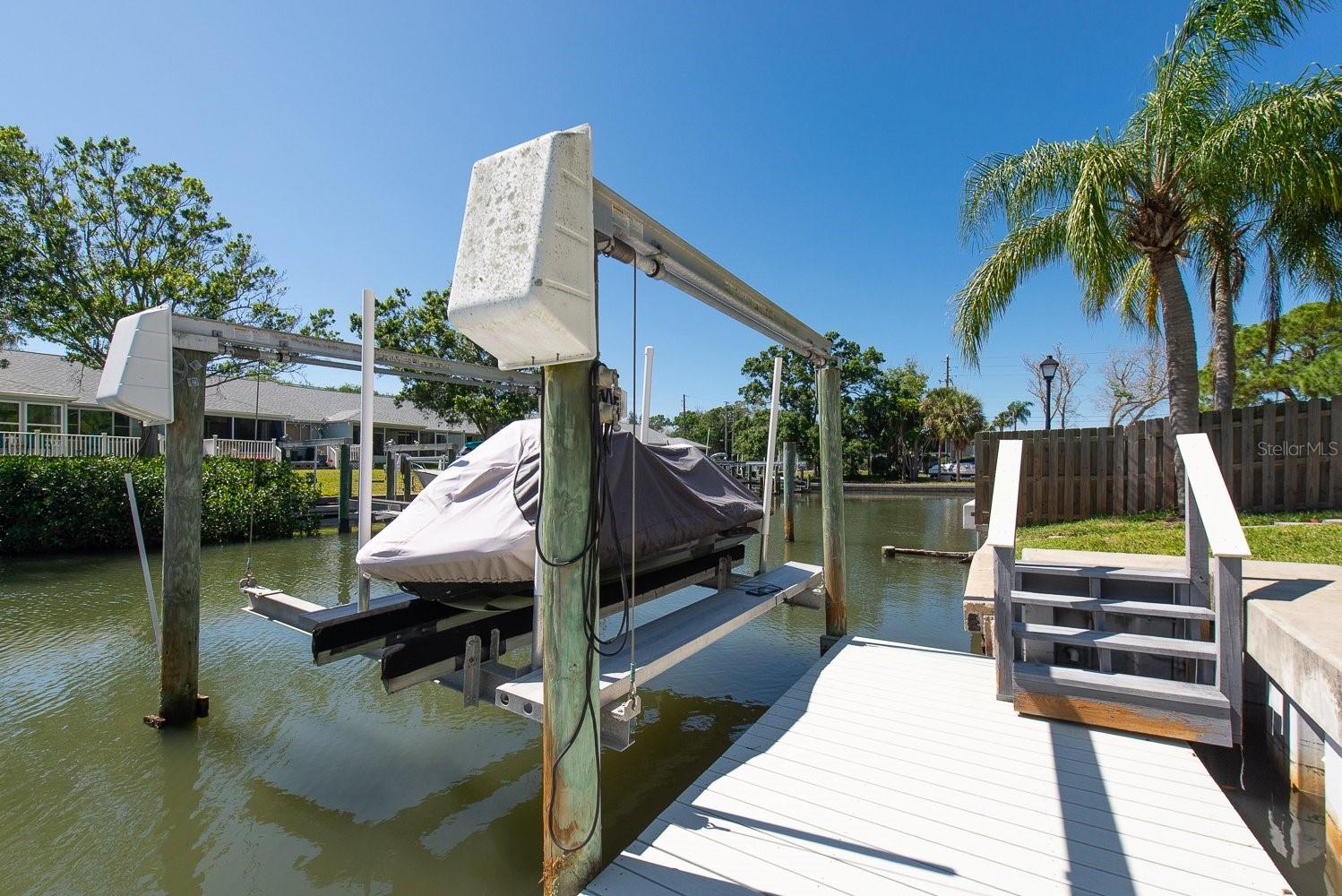 9476 TRADEWINDS AVE, SEMINOLE, FL, 33776