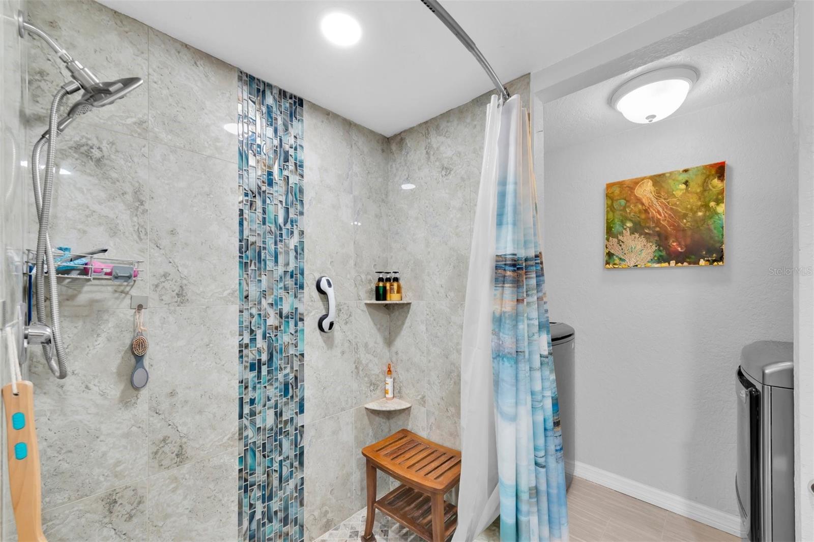 9476 TRADEWINDS AVE, SEMINOLE, FL, 33776