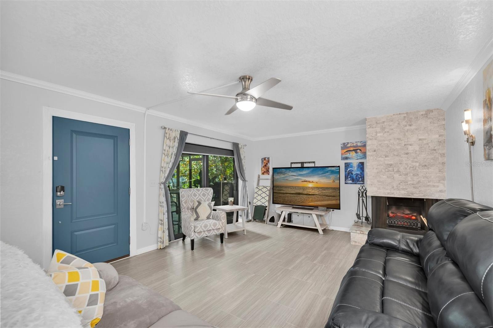 9476 TRADEWINDS AVE, SEMINOLE, FL, 33776