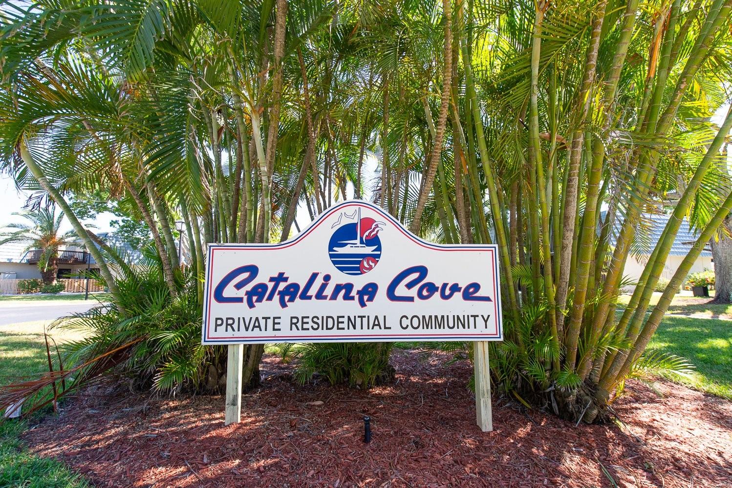 9476 TRADEWINDS AVE, SEMINOLE, FL, 33776
