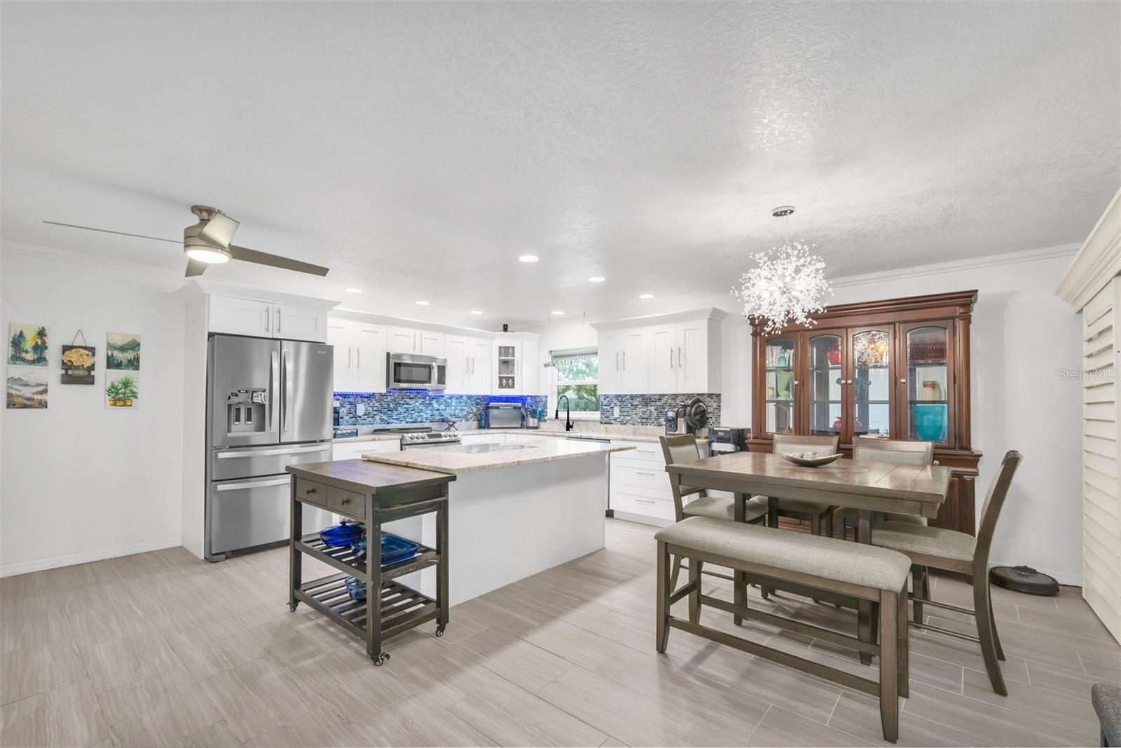 9476 TRADEWINDS AVE, SEMINOLE, FL, 33776