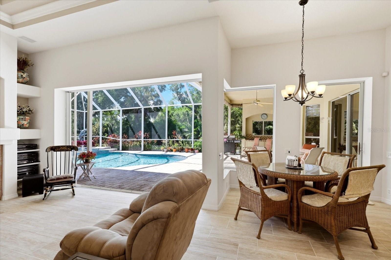 10010 CHERRY HILLS AVENUE CIR, BRADENTON, FL, 34202