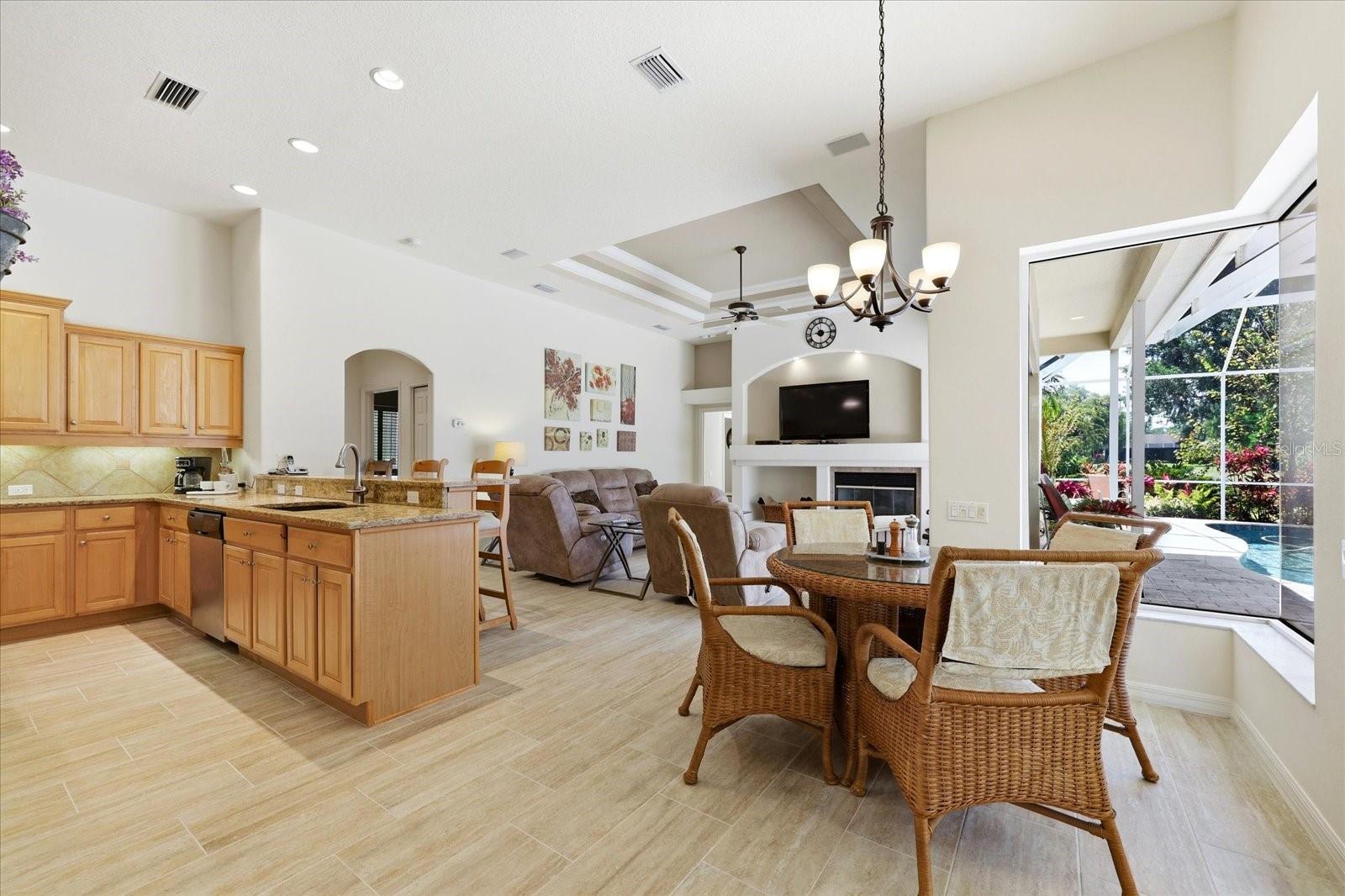 10010 CHERRY HILLS AVENUE CIR, BRADENTON, FL, 34202