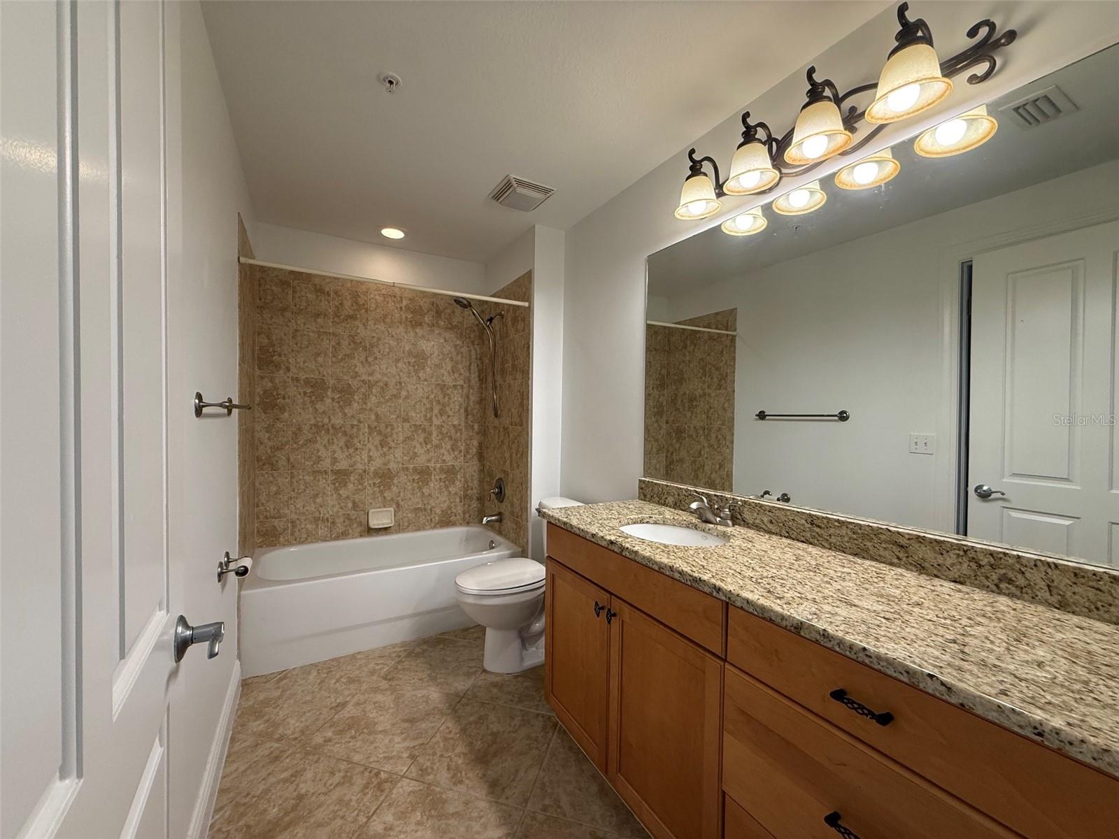 5116 MELBOURNE ST #B-204, PORT CHARLOTTE, FL, 33980