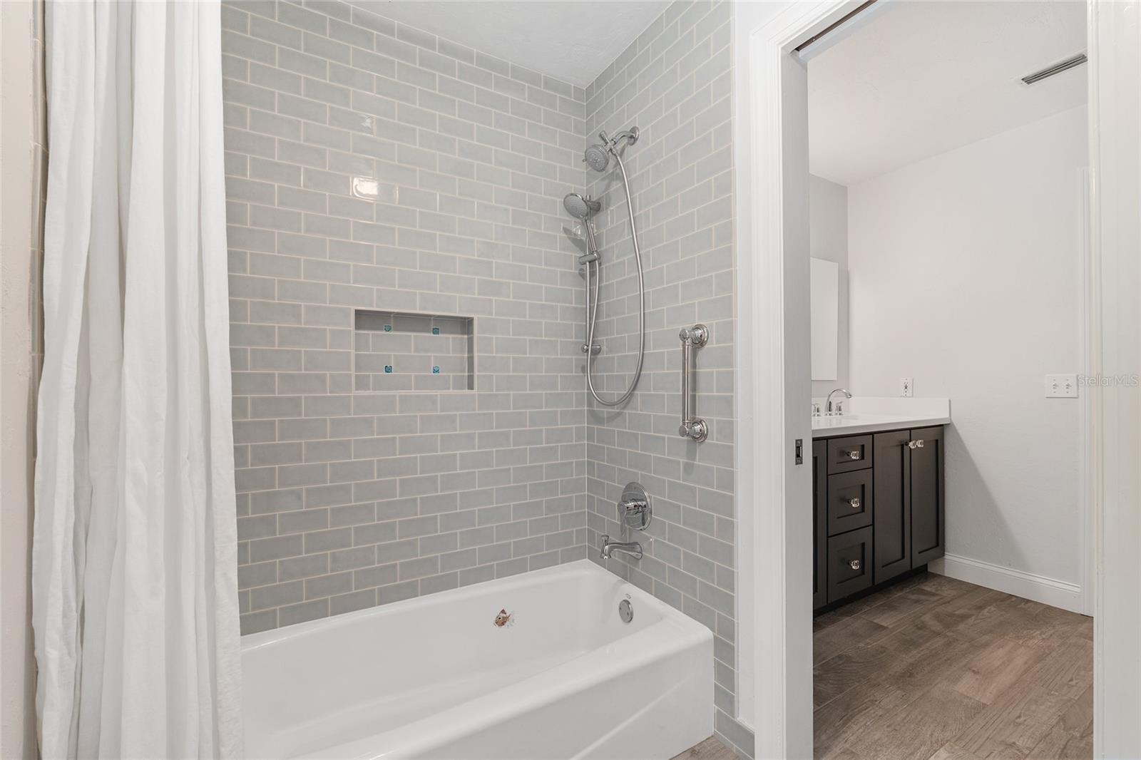 1123 NW 58TH TER, GAINESVILLE, FL, 32605