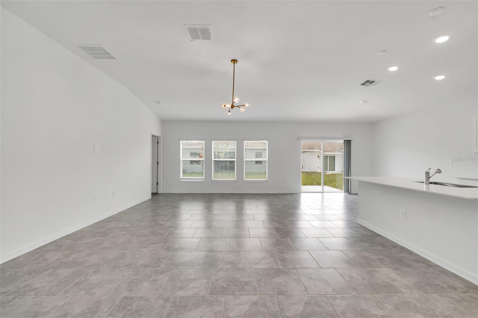 243 HAYLEY ST, WINTER HAVEN, FL, 33884
