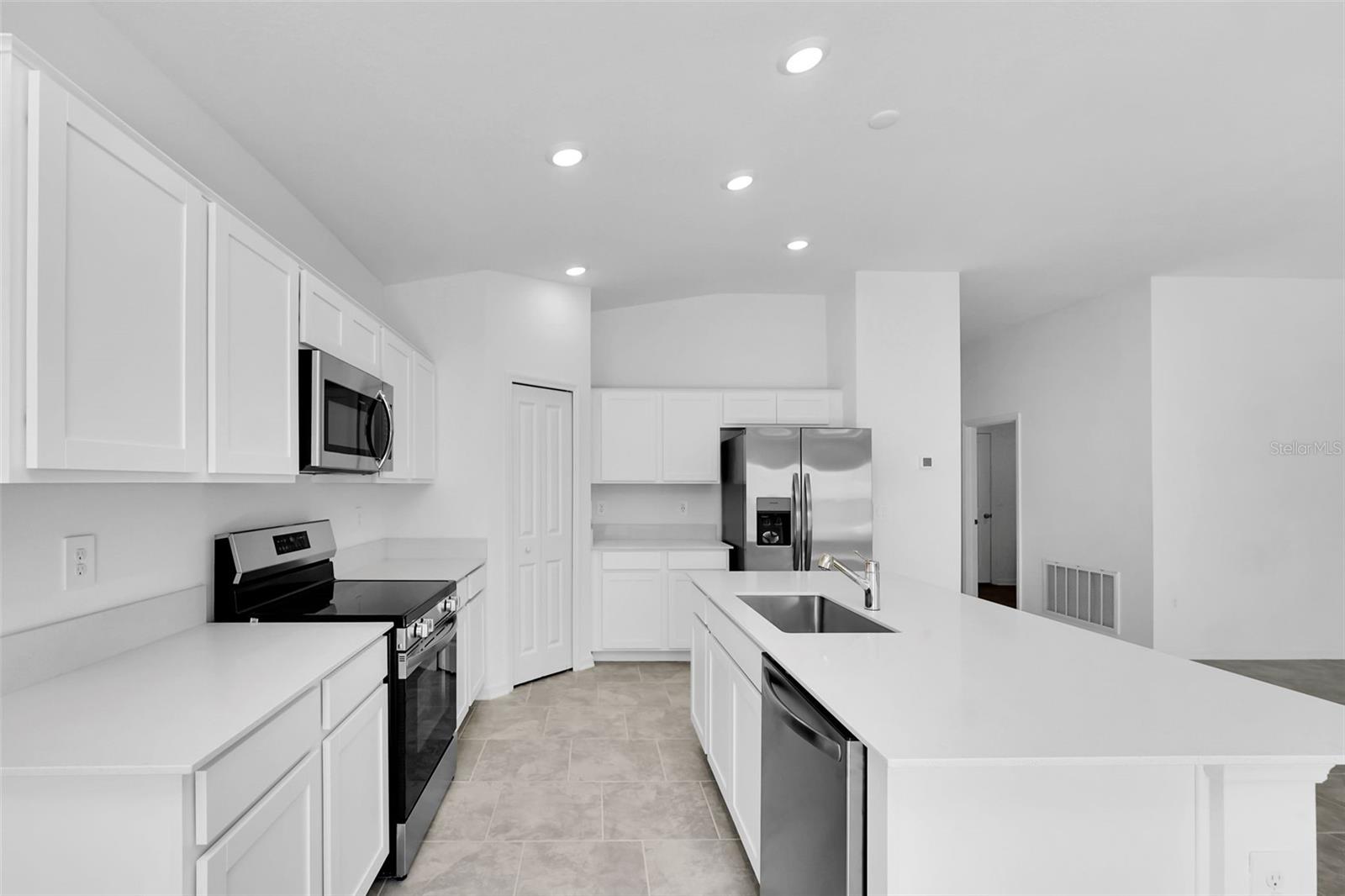 243 HAYLEY ST, WINTER HAVEN, FL, 33884
