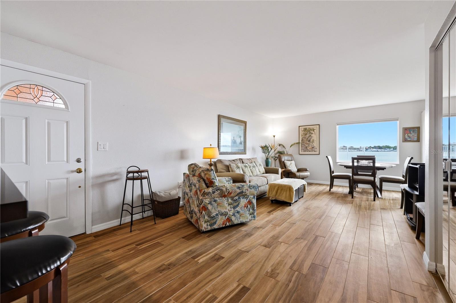 7400 SUNSHINE SKYWAY LN S #111, ST PETERSBURG, FL, 33711