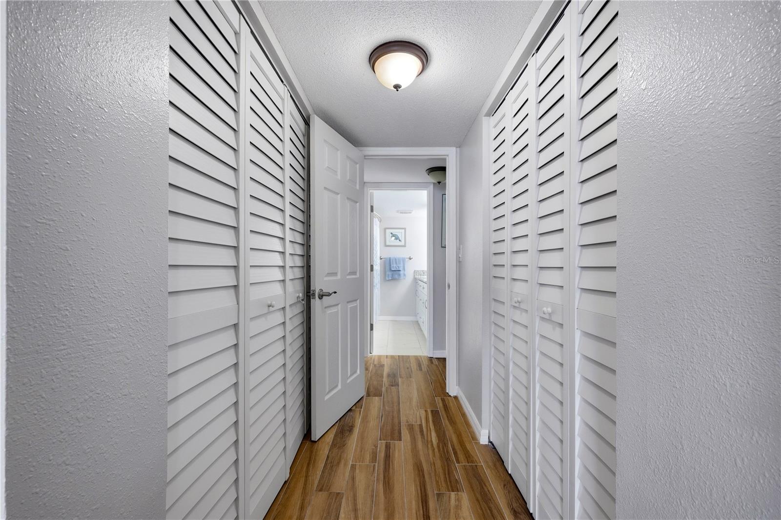7400 SUNSHINE SKYWAY LN S #111, ST PETERSBURG, FL, 33711