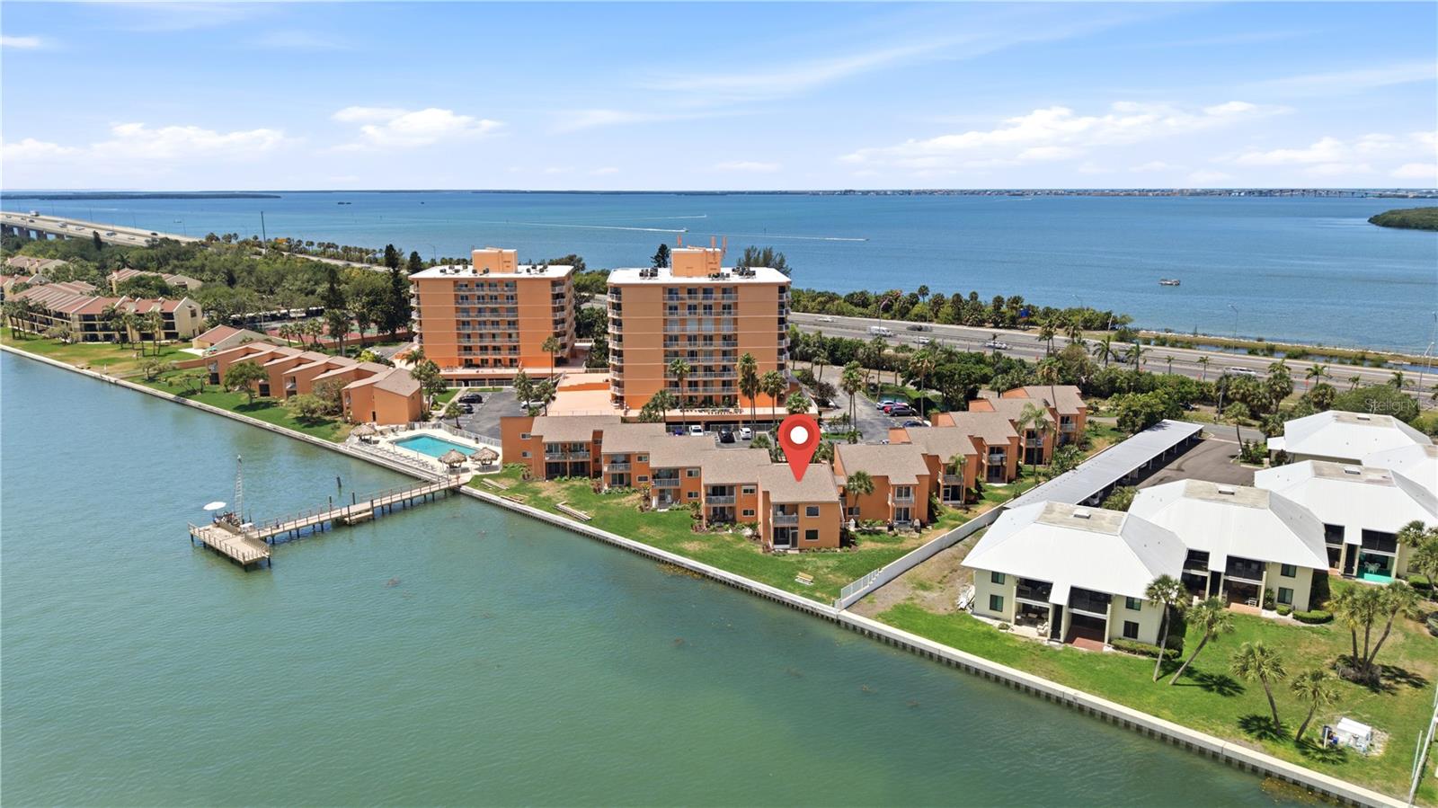 7400 SUNSHINE SKYWAY LN S #111, ST PETERSBURG, FL, 33711