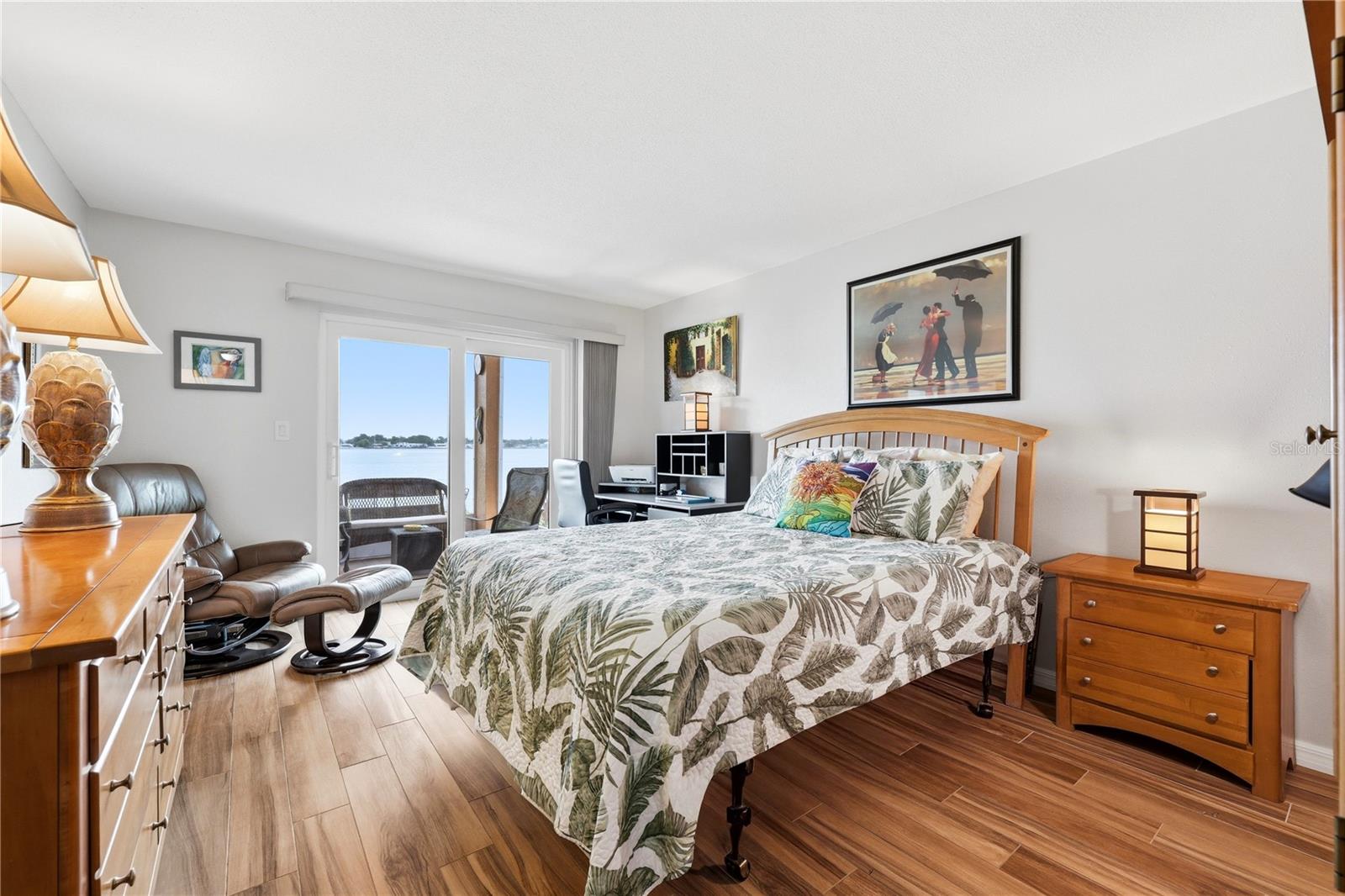 7400 SUNSHINE SKYWAY LN S #111, ST PETERSBURG, FL, 33711