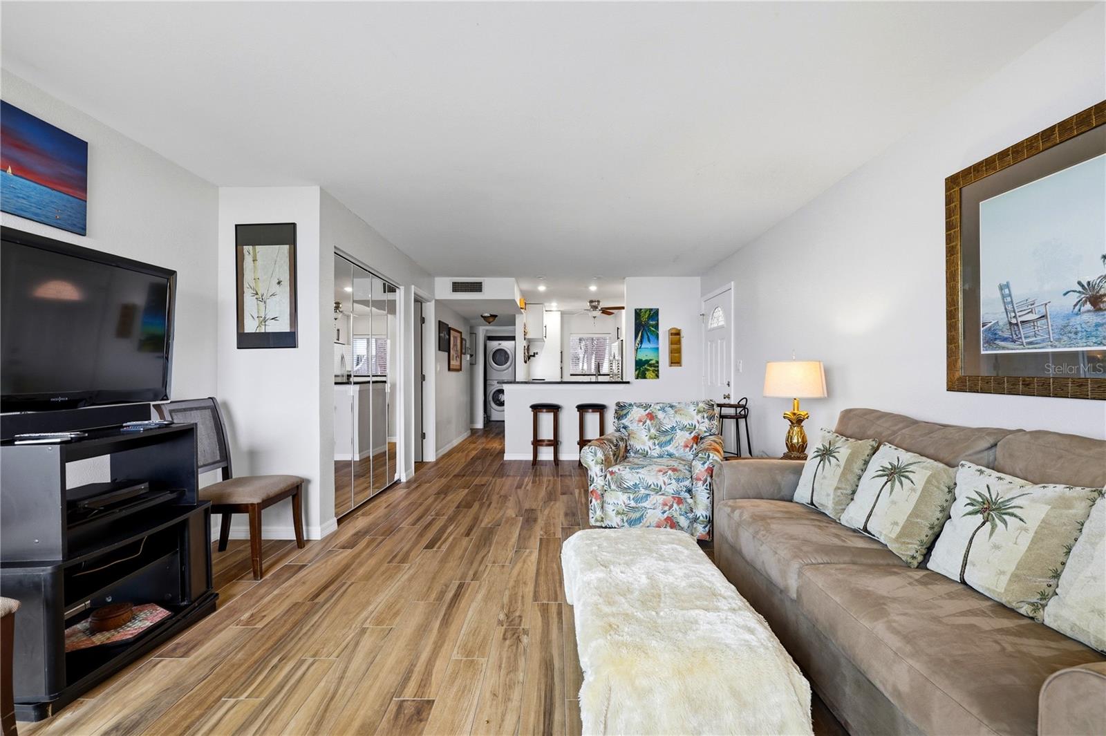 7400 SUNSHINE SKYWAY LN S #111, ST PETERSBURG, FL, 33711