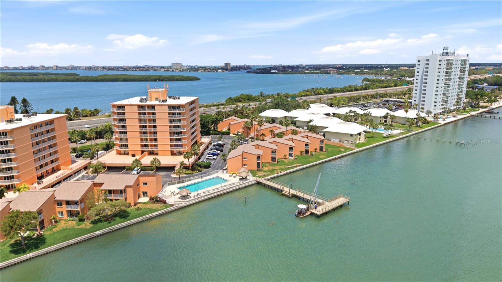 7400 SUNSHINE SKYWAY LN S #111, ST PETERSBURG, FL, 33711
