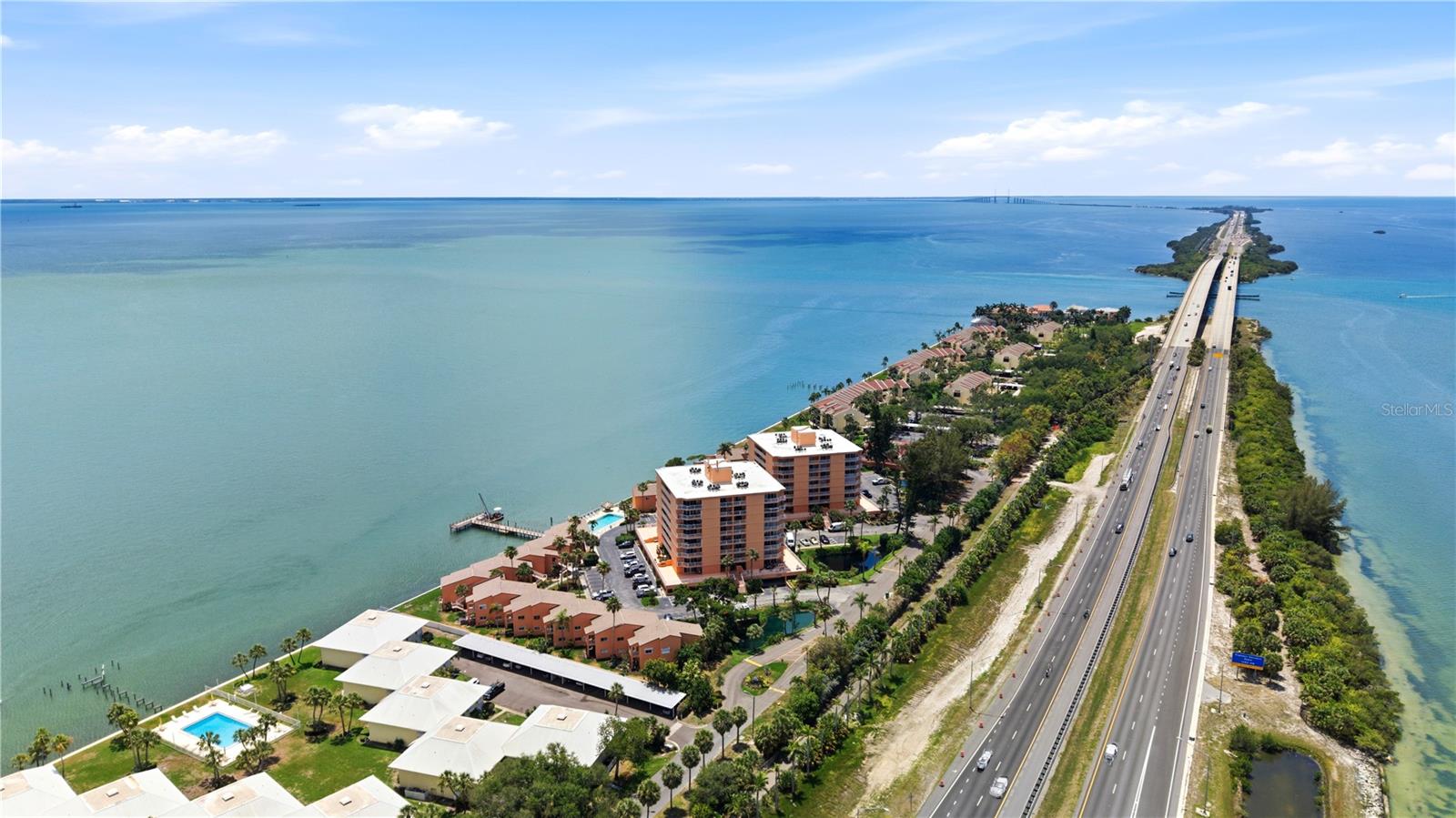 7400 SUNSHINE SKYWAY LN S #111, ST PETERSBURG, FL, 33711