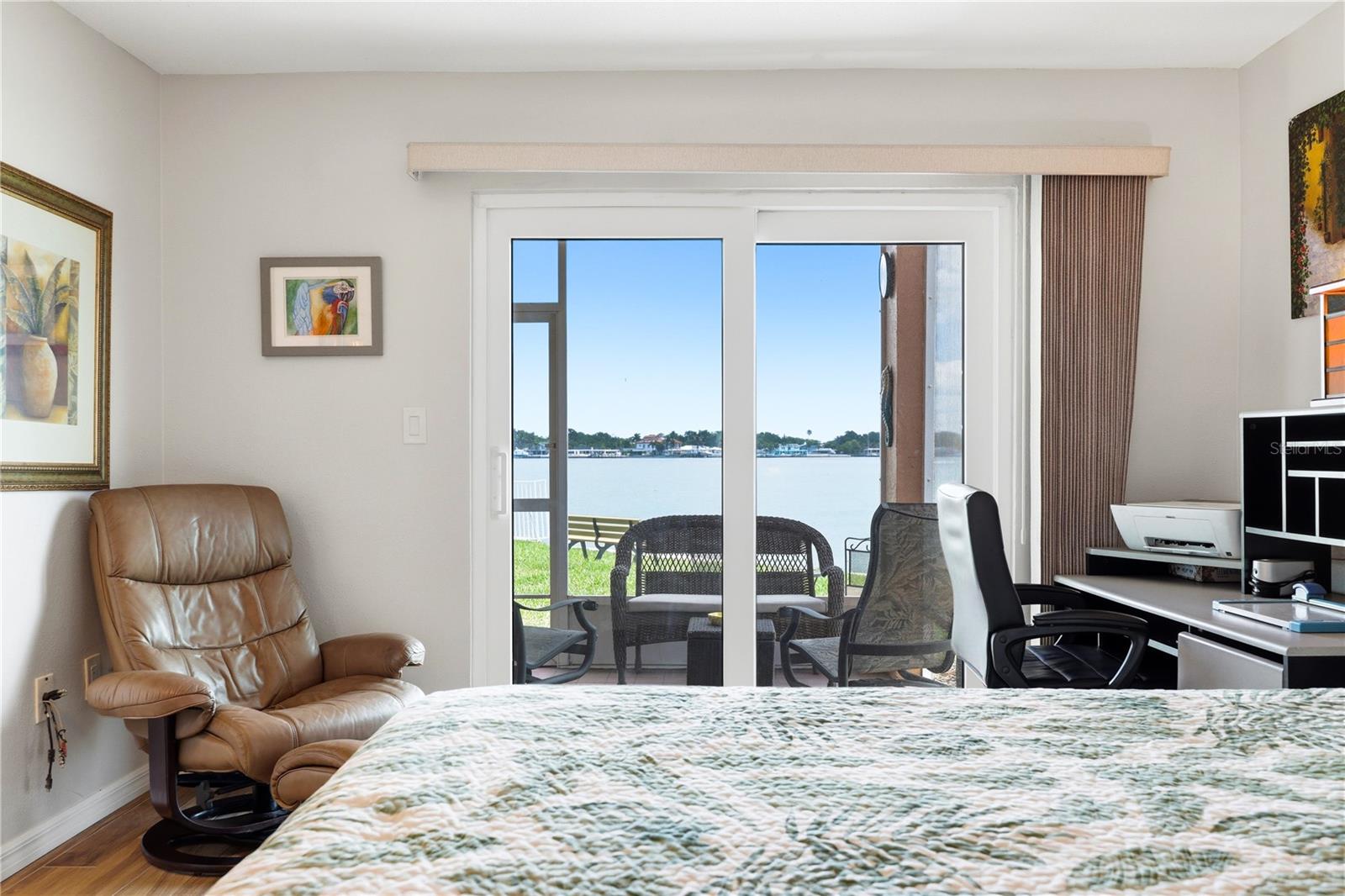 7400 SUNSHINE SKYWAY LN S #111, ST PETERSBURG, FL, 33711