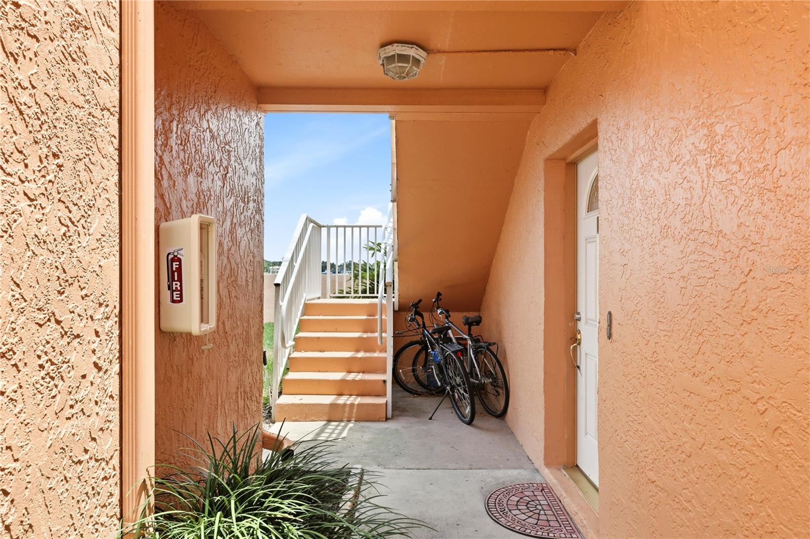 7400 SUNSHINE SKYWAY LN S #111, ST PETERSBURG, FL, 33711