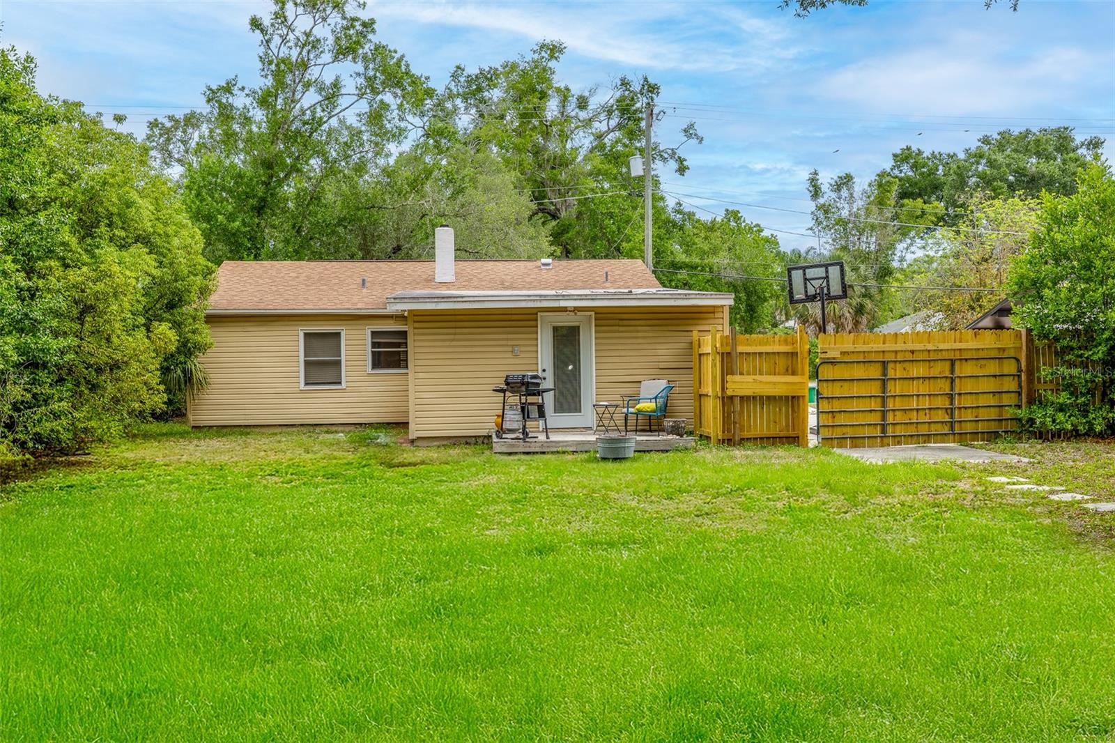 1209 E NORTH ST, TAMPA, FL, 33604