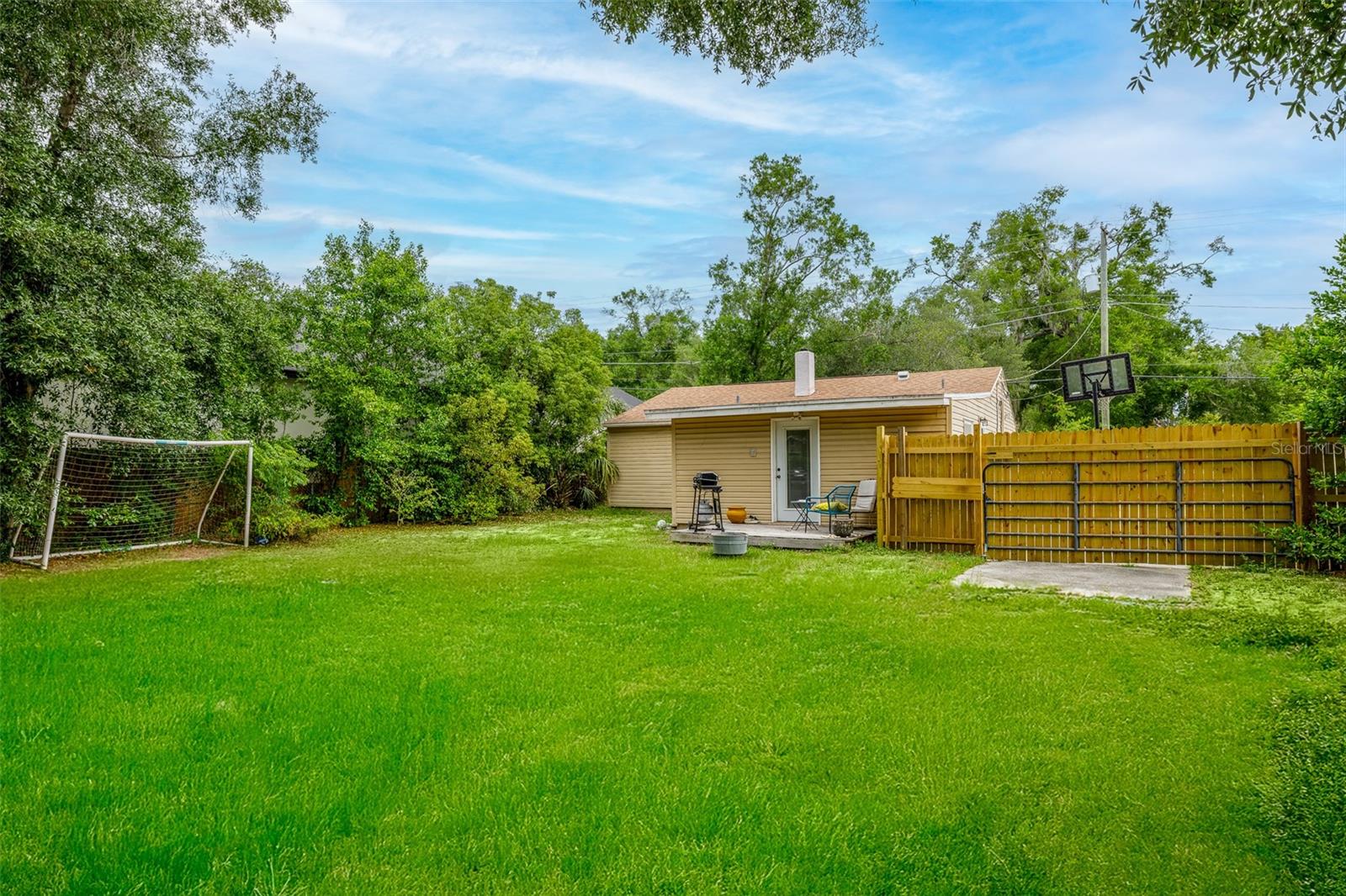 1209 E NORTH ST, TAMPA, FL, 33604