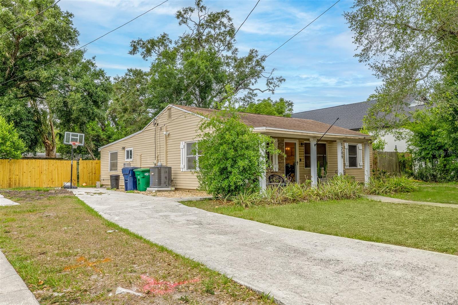 1209 E NORTH ST, TAMPA, FL, 33604