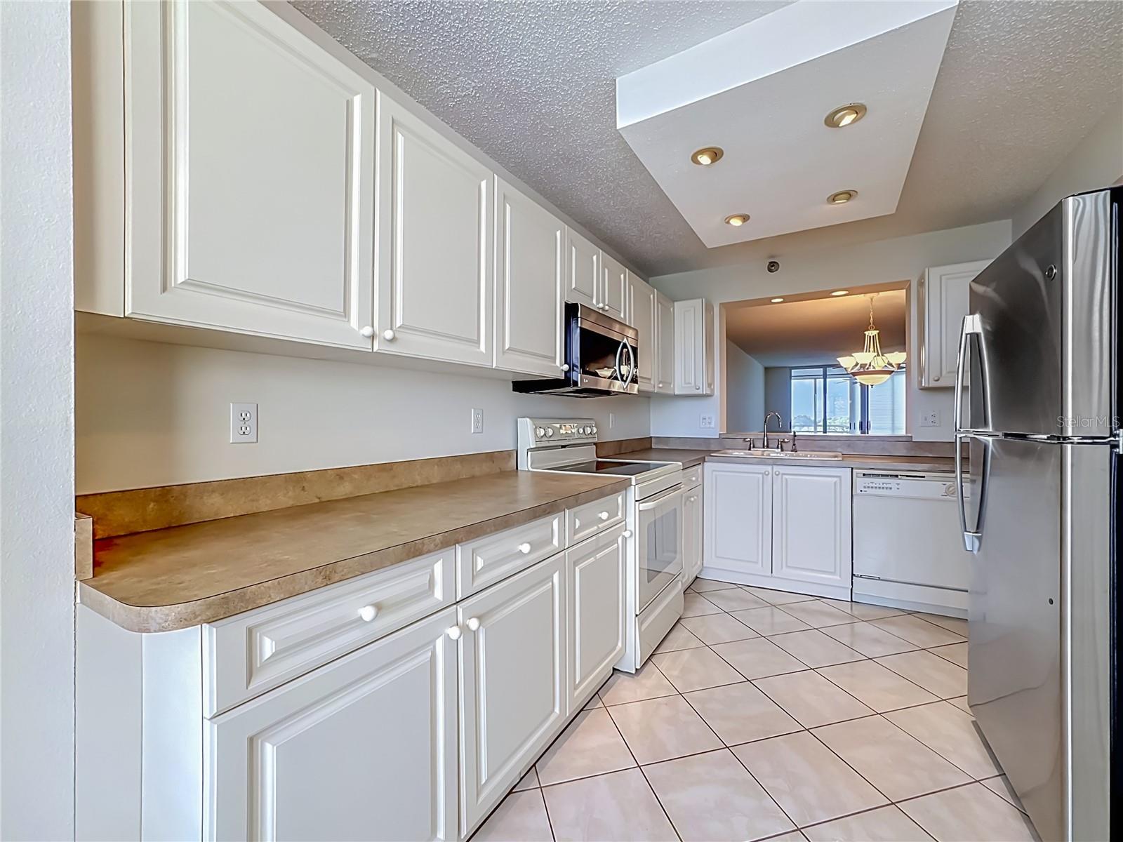 3740 PINEBROOK CIR #607, BRADENTON, FL, 34209