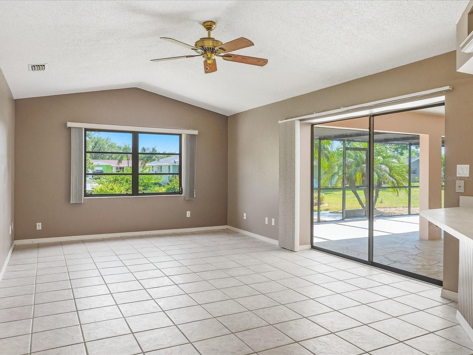 22207 LANCASTER AVE, PORT CHARLOTTE, FL, 33952