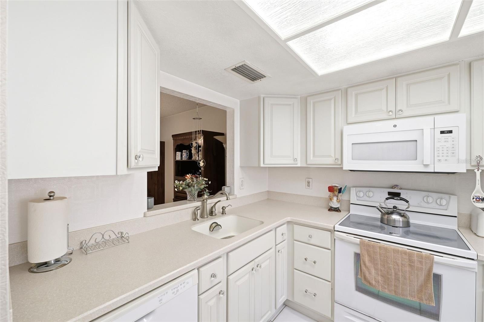 11210 CARRIAGE HILL DR #5, PORT RICHEY, FL, 34668