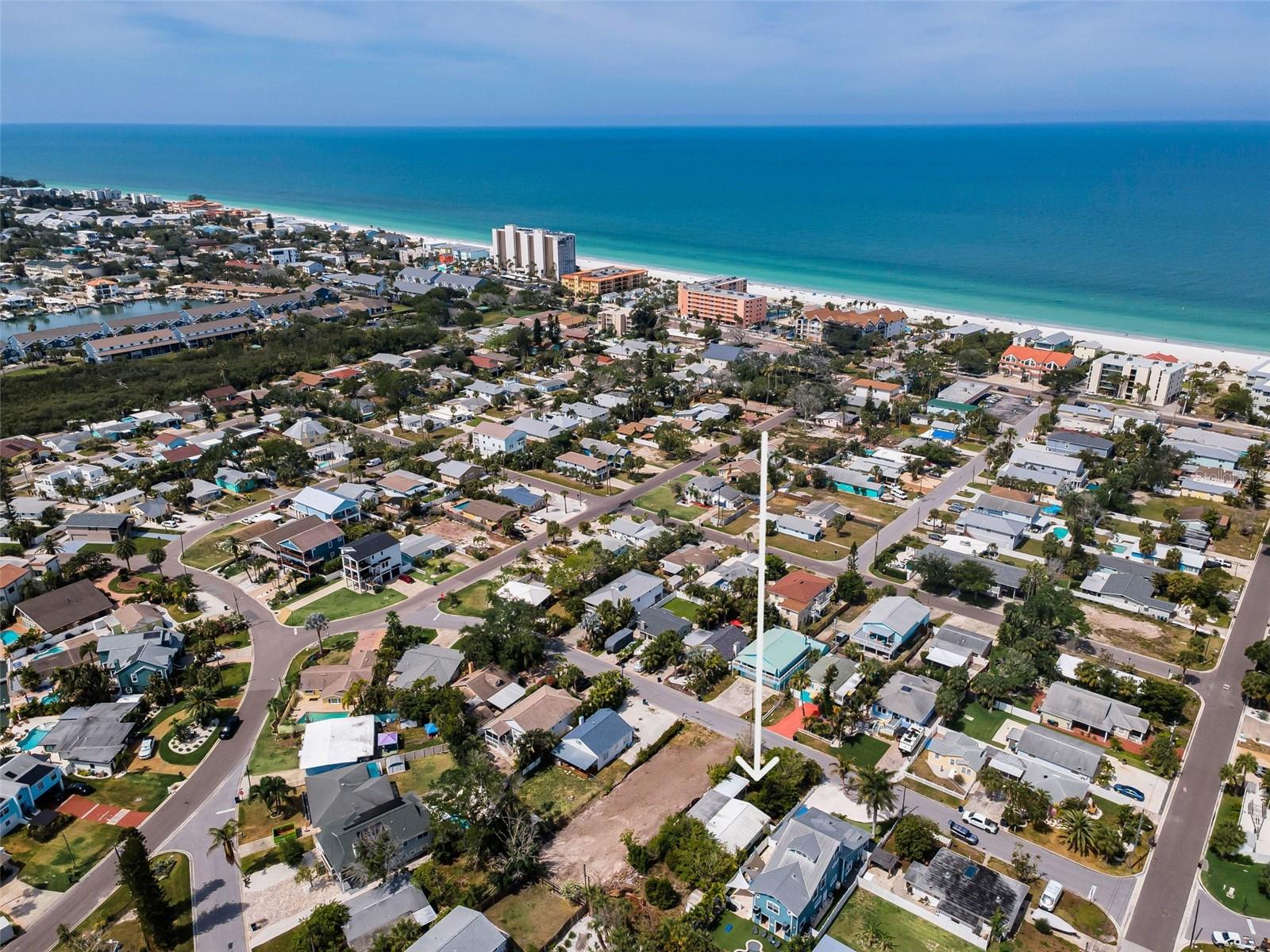 1213 BAY PALM BLVD, INDIAN ROCKS BEACH, FL, 33785