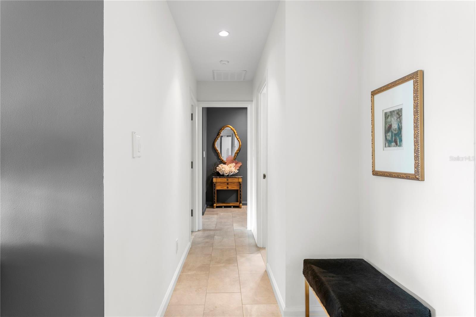 1649 W SNOW CIR #E203, TAMPA, FL, 33606