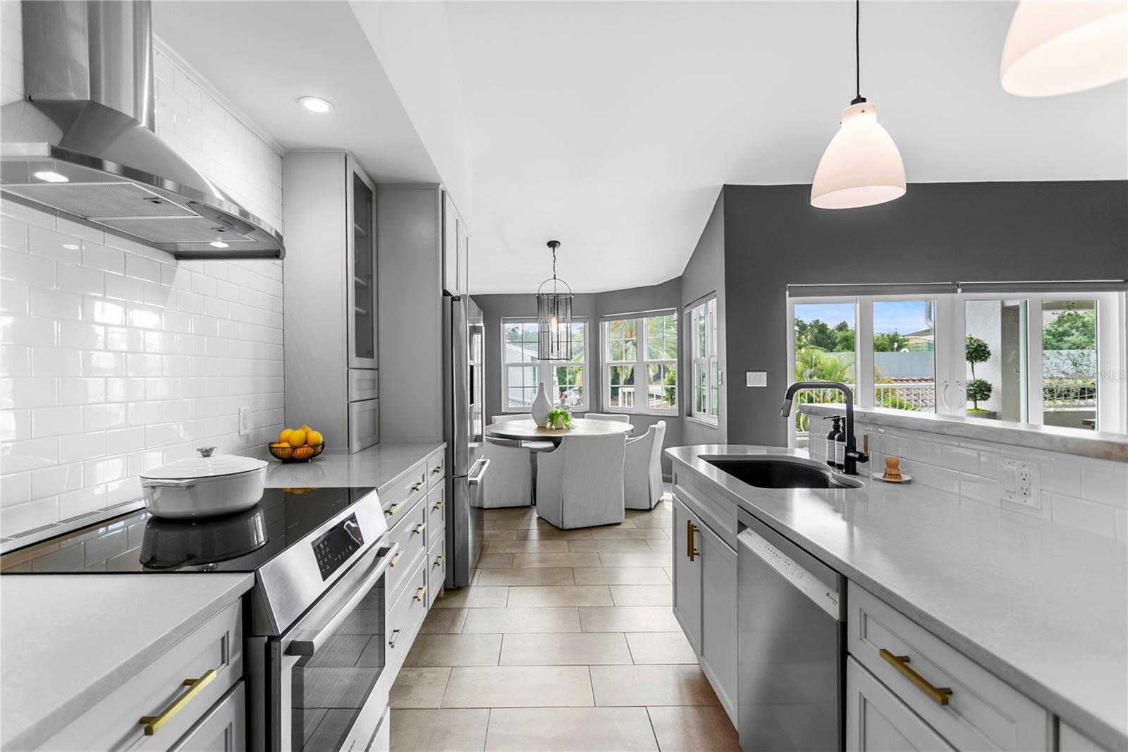 1649 W SNOW CIR #E203, TAMPA, FL, 33606