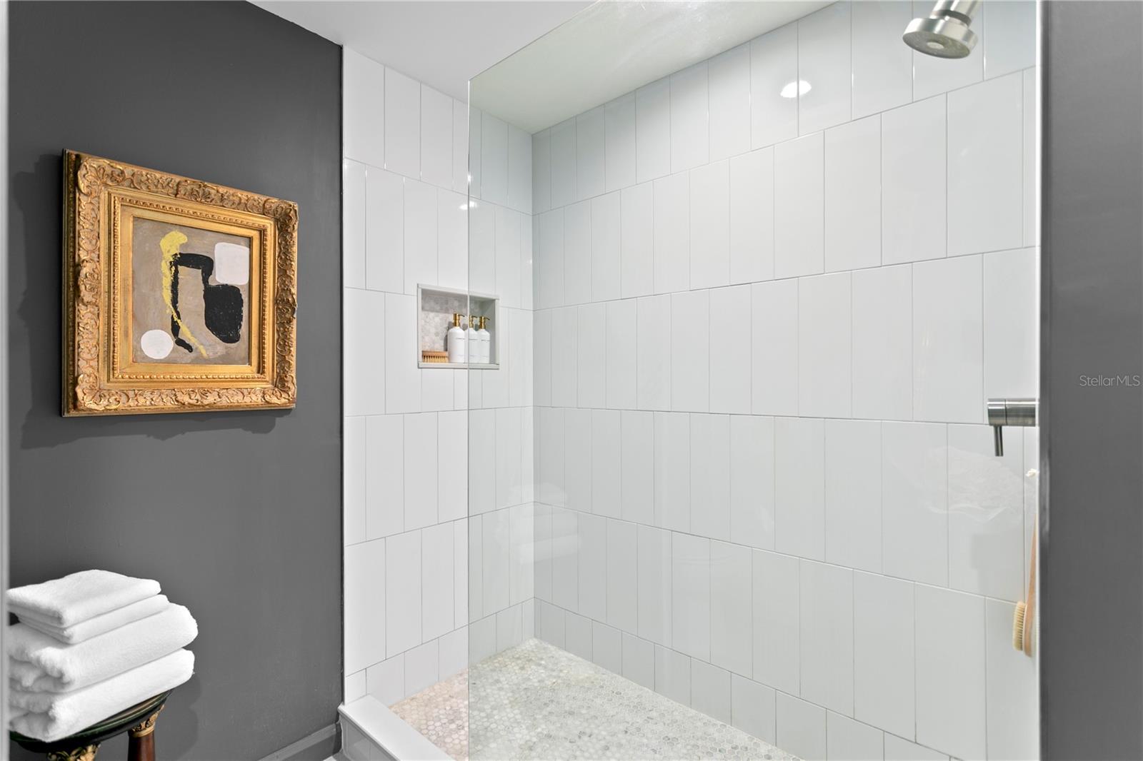 1649 W SNOW CIR #E203, TAMPA, FL, 33606