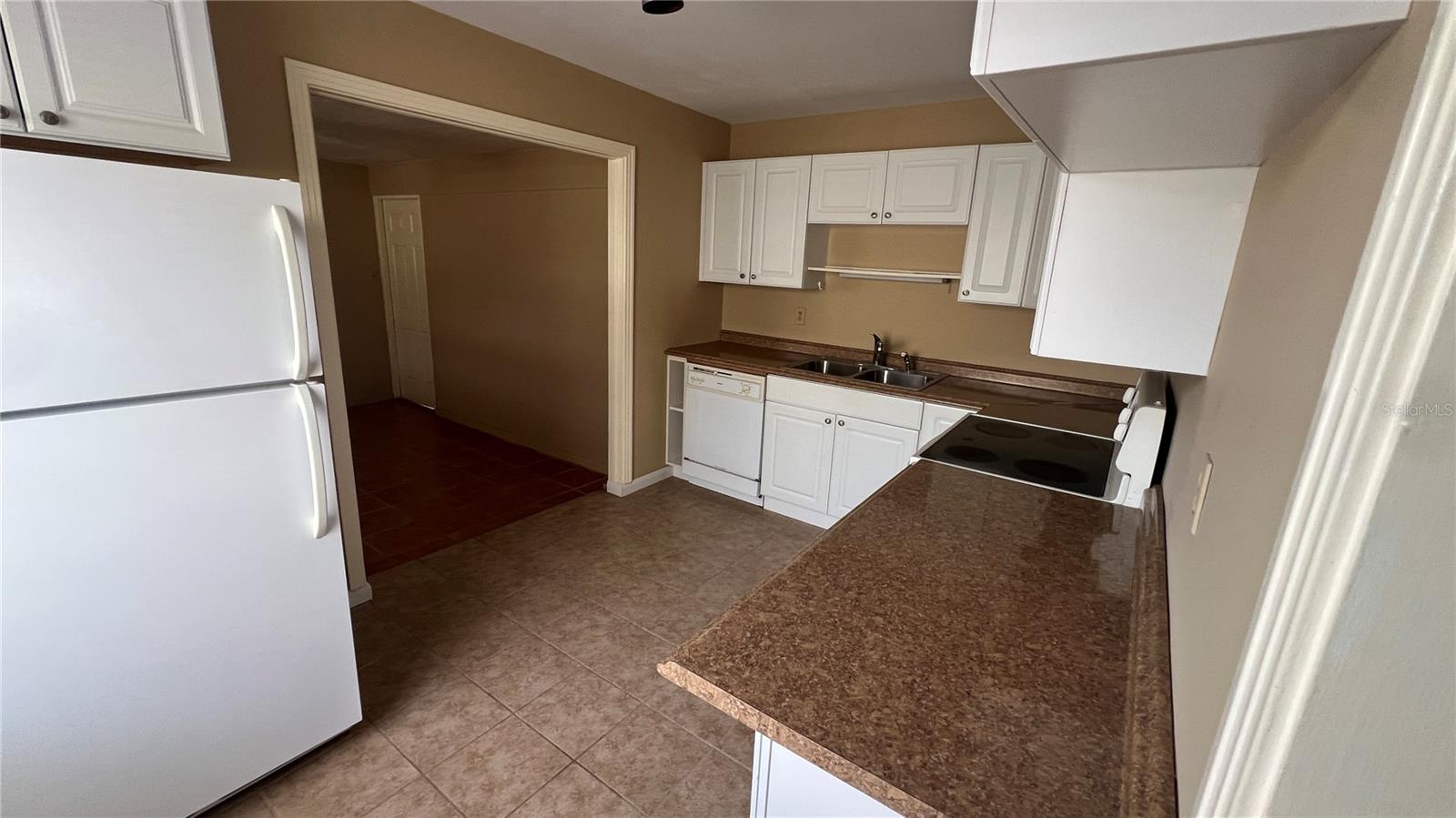 5219 DR MARTIN LUTHER KING JR ST N, ST PETERSBURG, FL, 33703