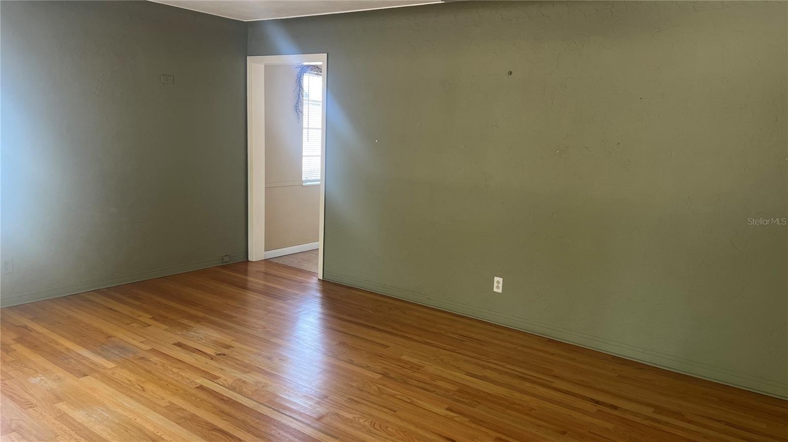 5219 DR MARTIN LUTHER KING JR ST N, ST PETERSBURG, FL, 33703