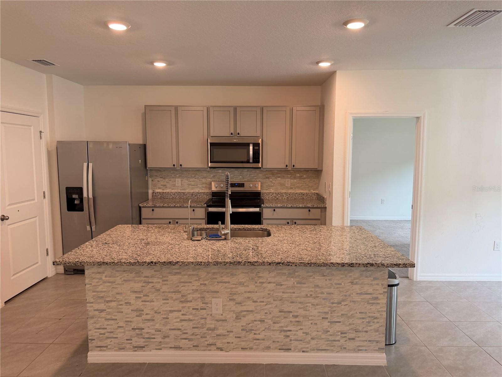 10888 QUAIL GROVE WAY, SAN ANTONIO, FL, 33576