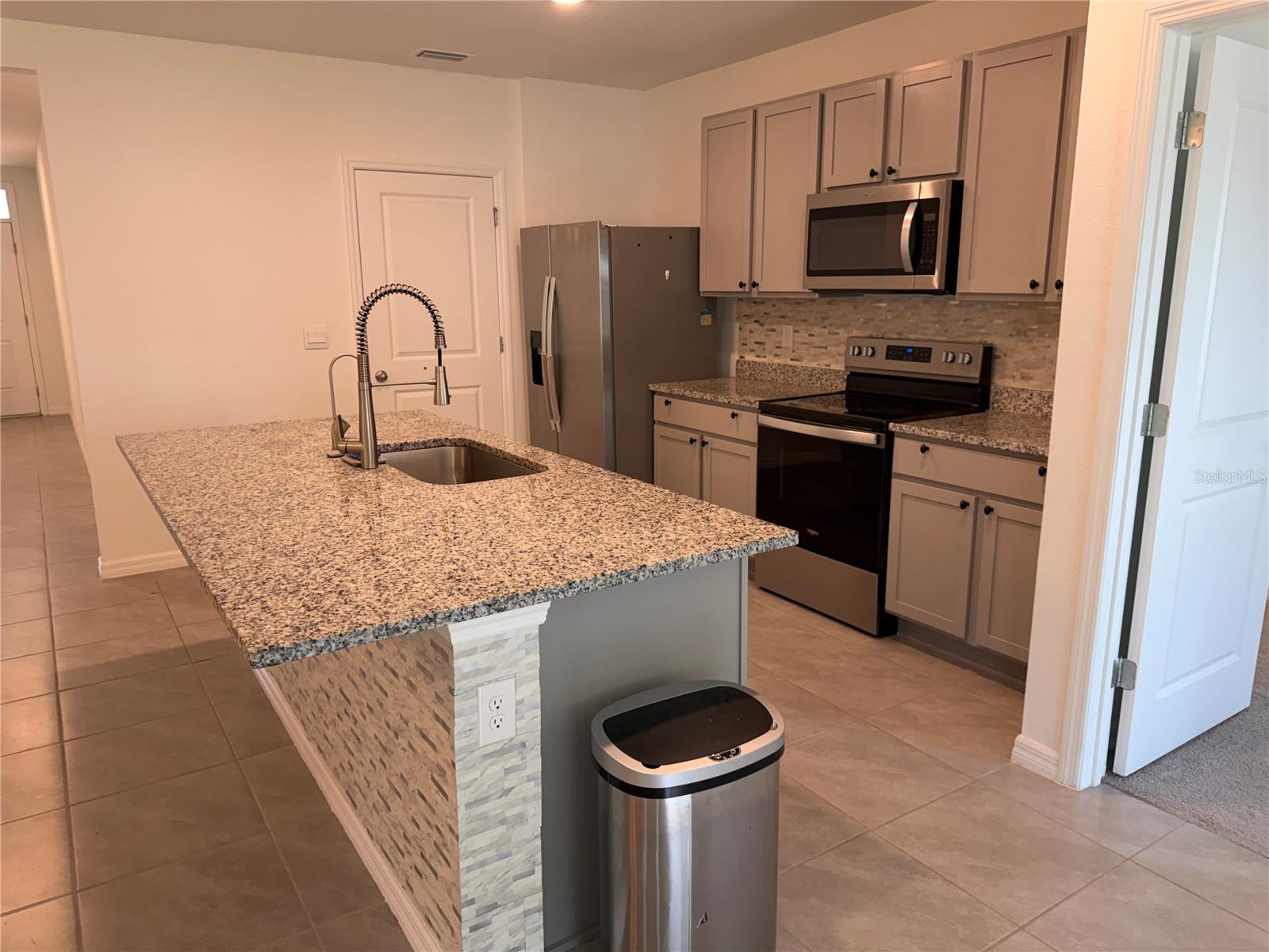 10888 QUAIL GROVE WAY, SAN ANTONIO, FL, 33576