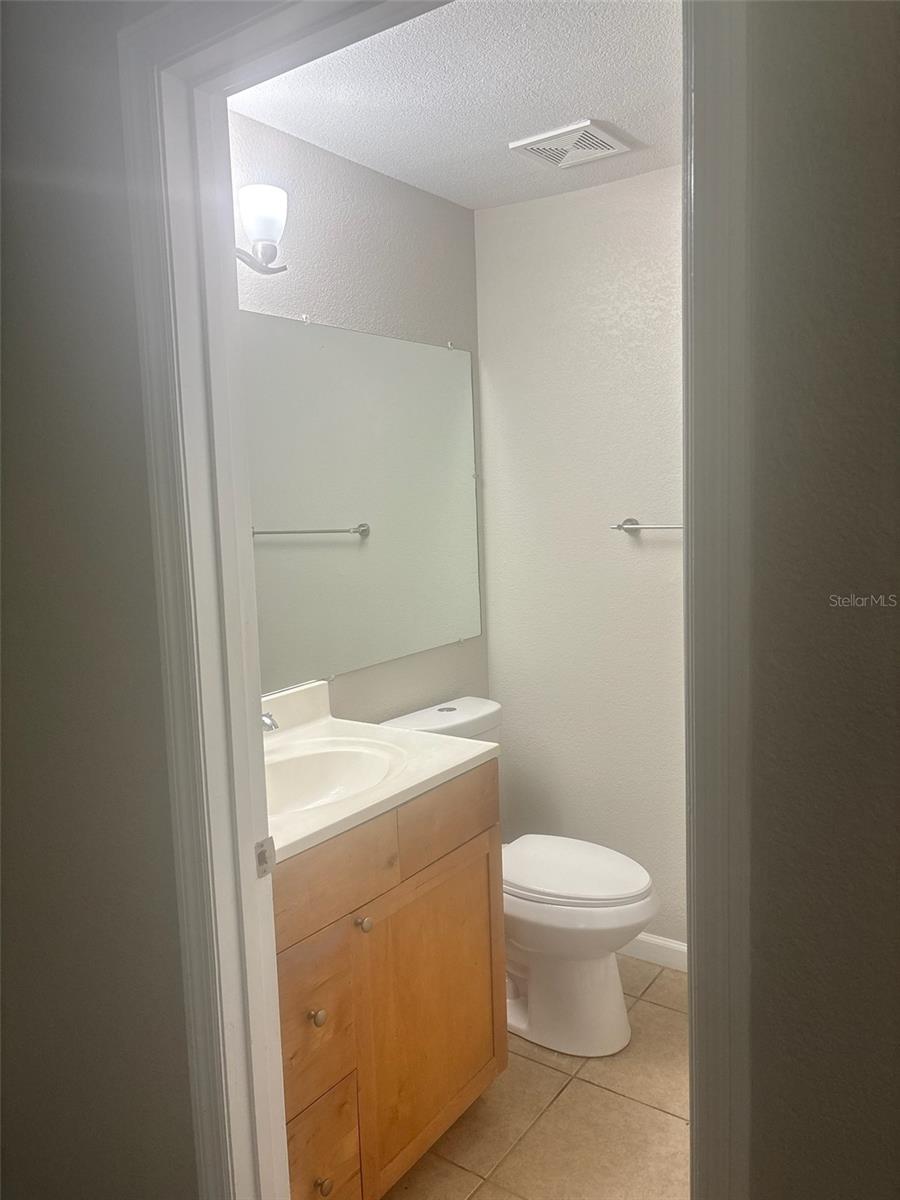 10100 SAILWINDS BLVD N #206, LARGO, FL, 33773