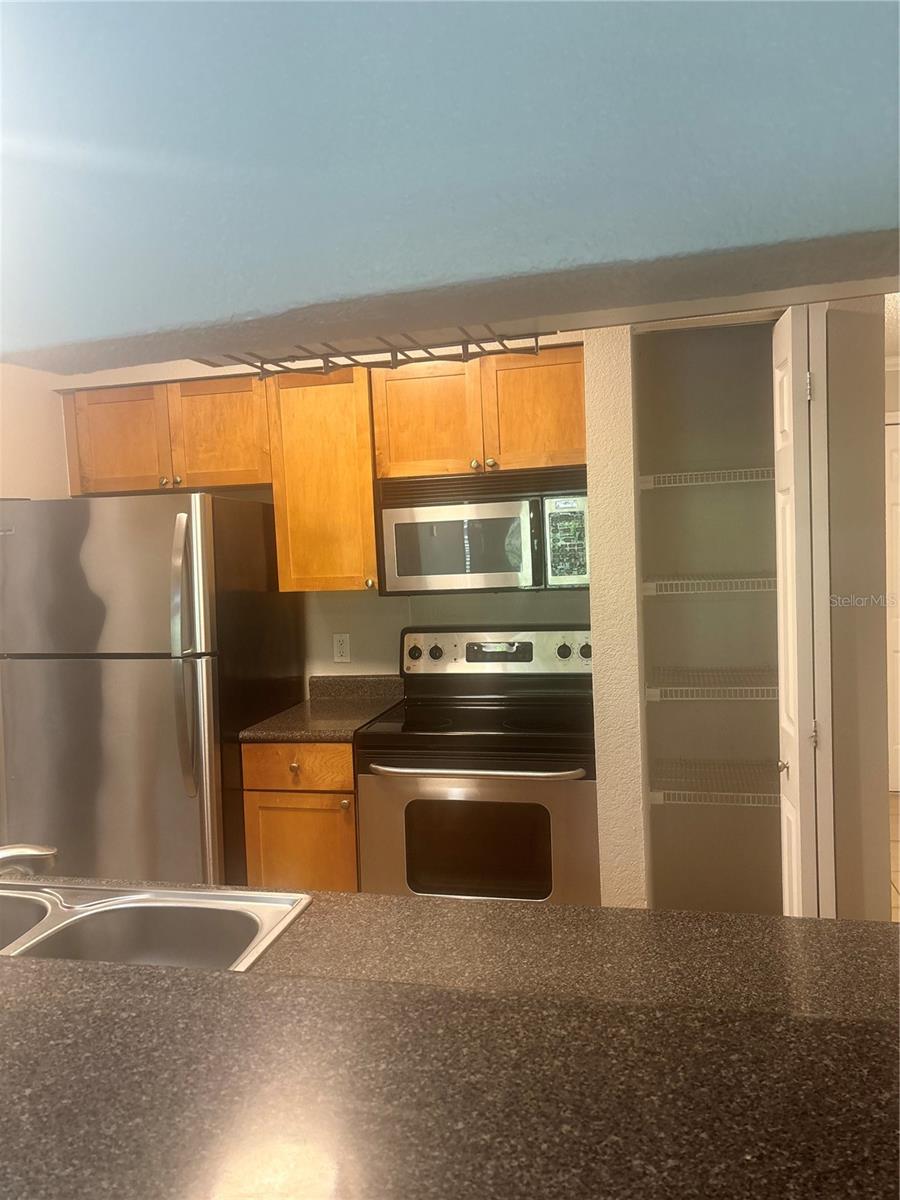 10100 SAILWINDS BLVD N #206, LARGO, FL, 33773