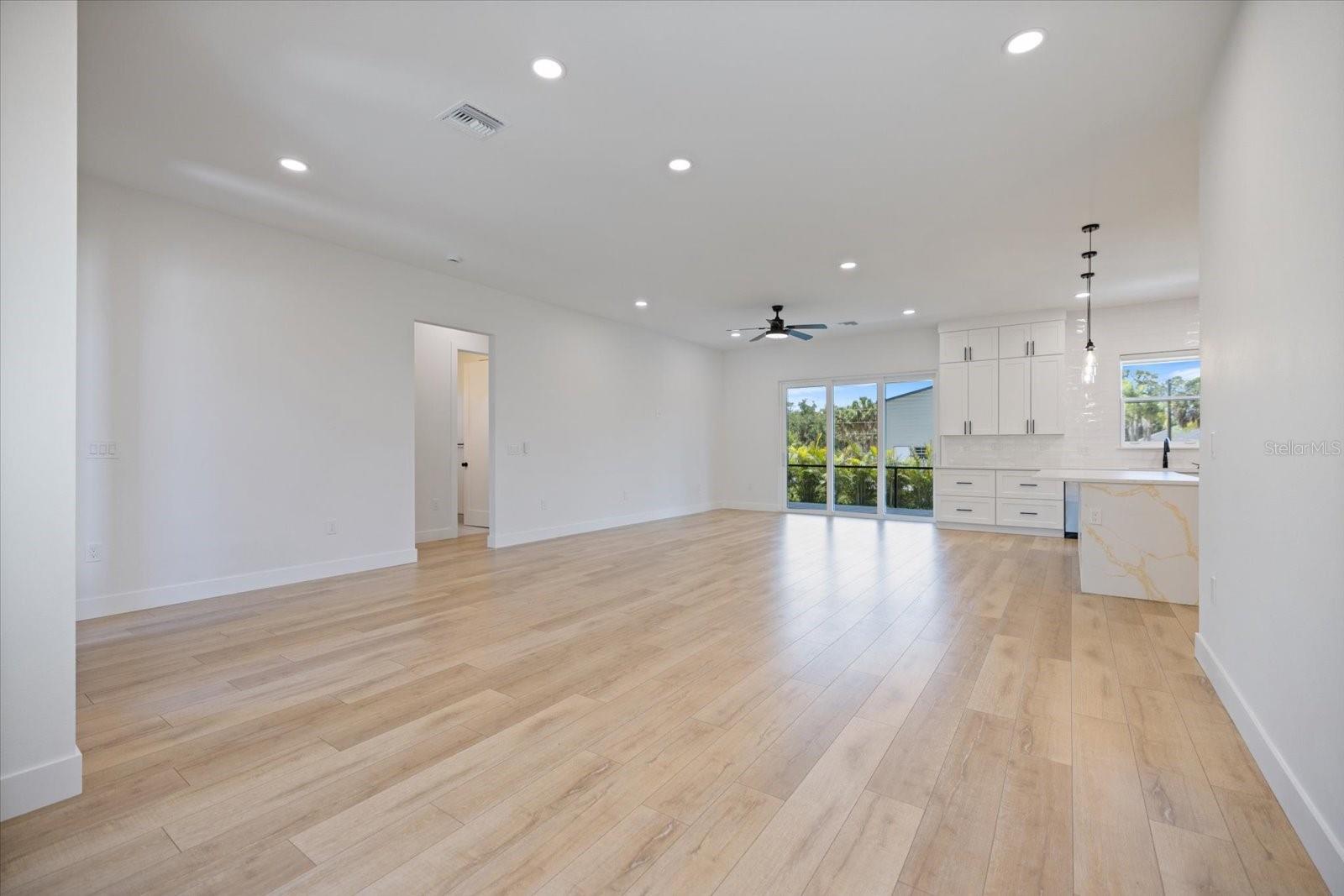 12133 FEDERAL AVE, PORT CHARLOTTE, FL, 33953