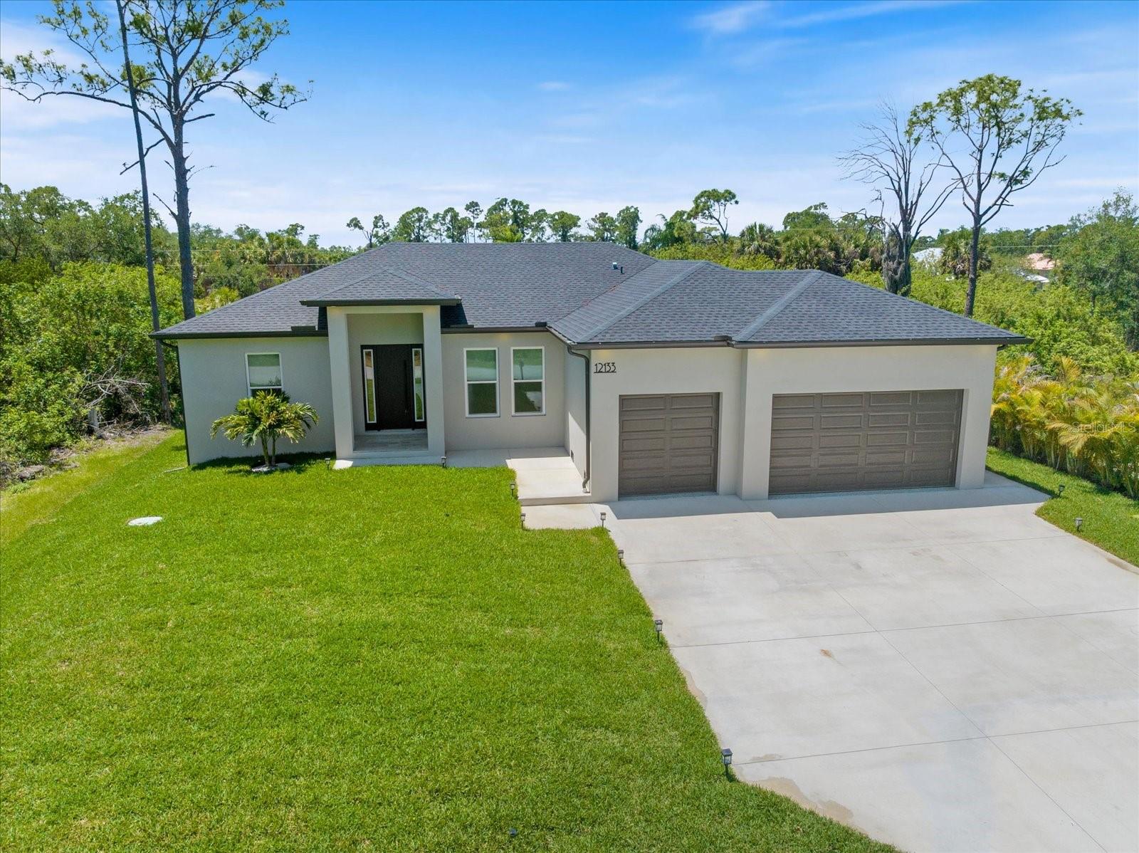 12133 FEDERAL AVE, PORT CHARLOTTE, FL, 33953