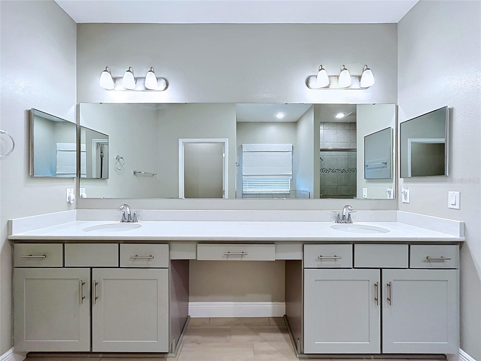11813 JUNE BRIAR LOOP, SAN ANTONIO, FL, 33576