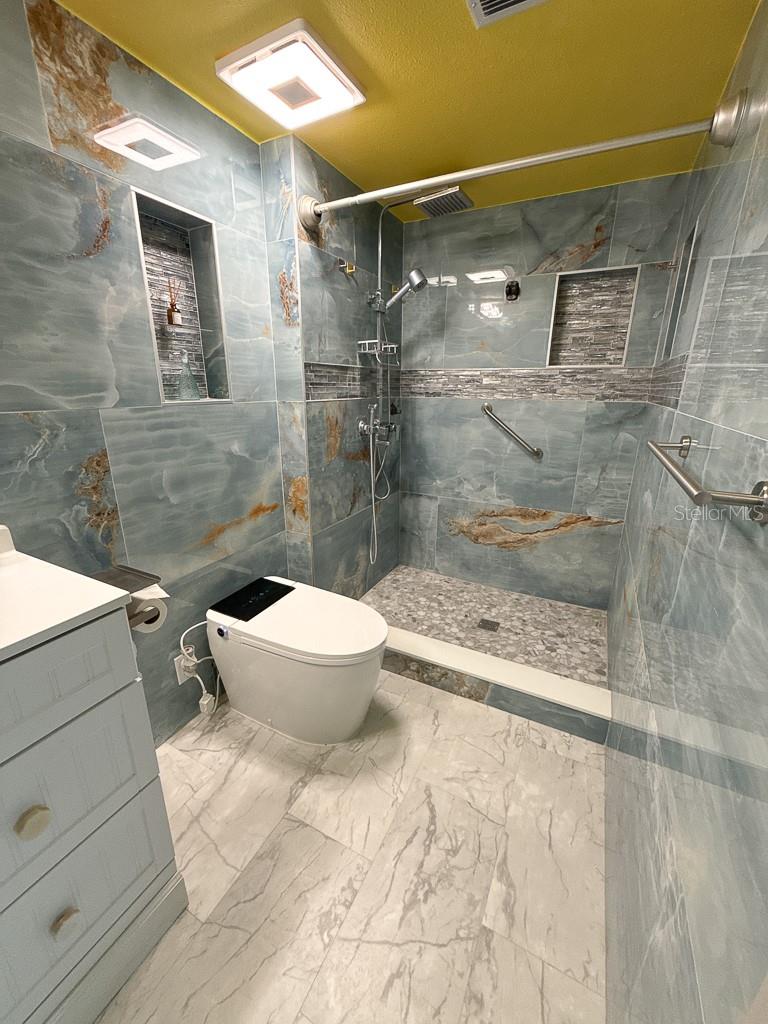 2588 FOREST RUN CT #106A, CLEARWATER, FL, 33761