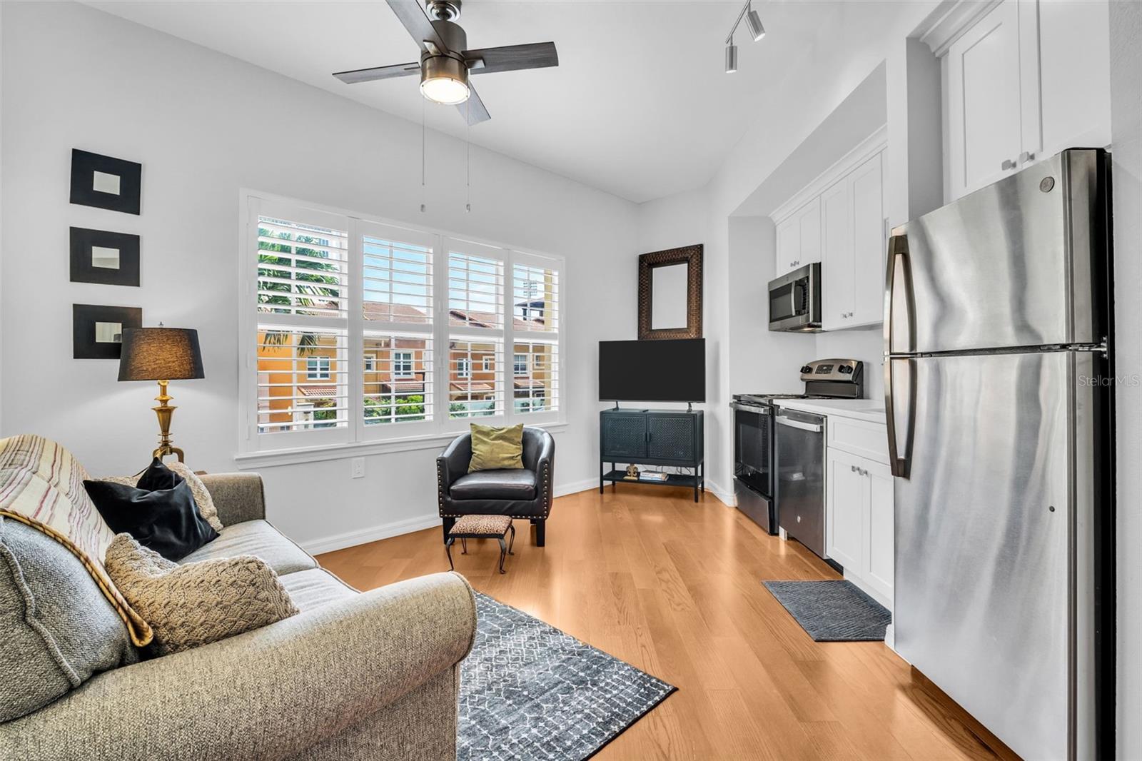 100 4TH AVE S #216, ST PETERSBURG, FL, 33701