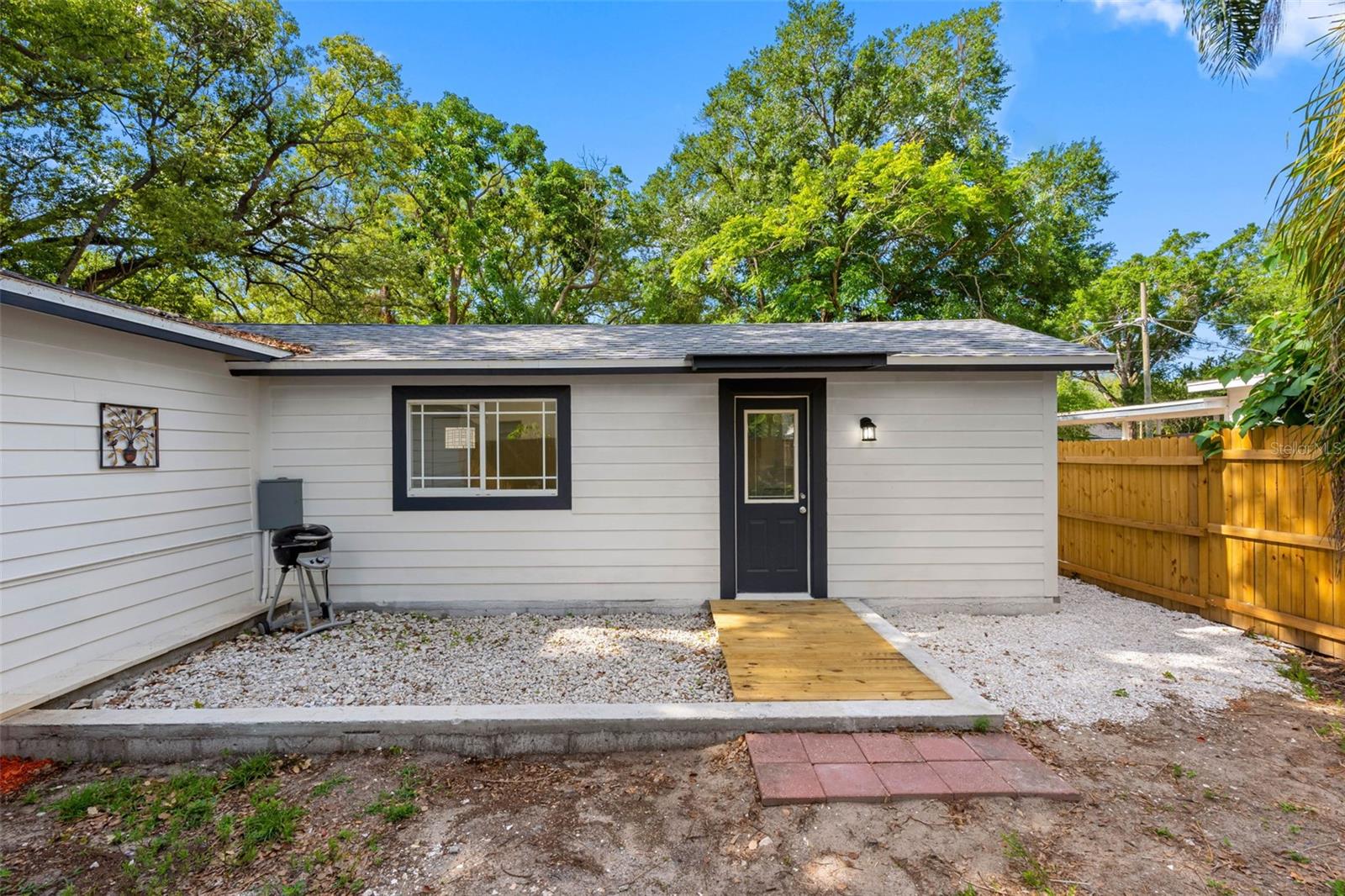 1208 E CHILKOOT AVE, TAMPA, FL, 33612
