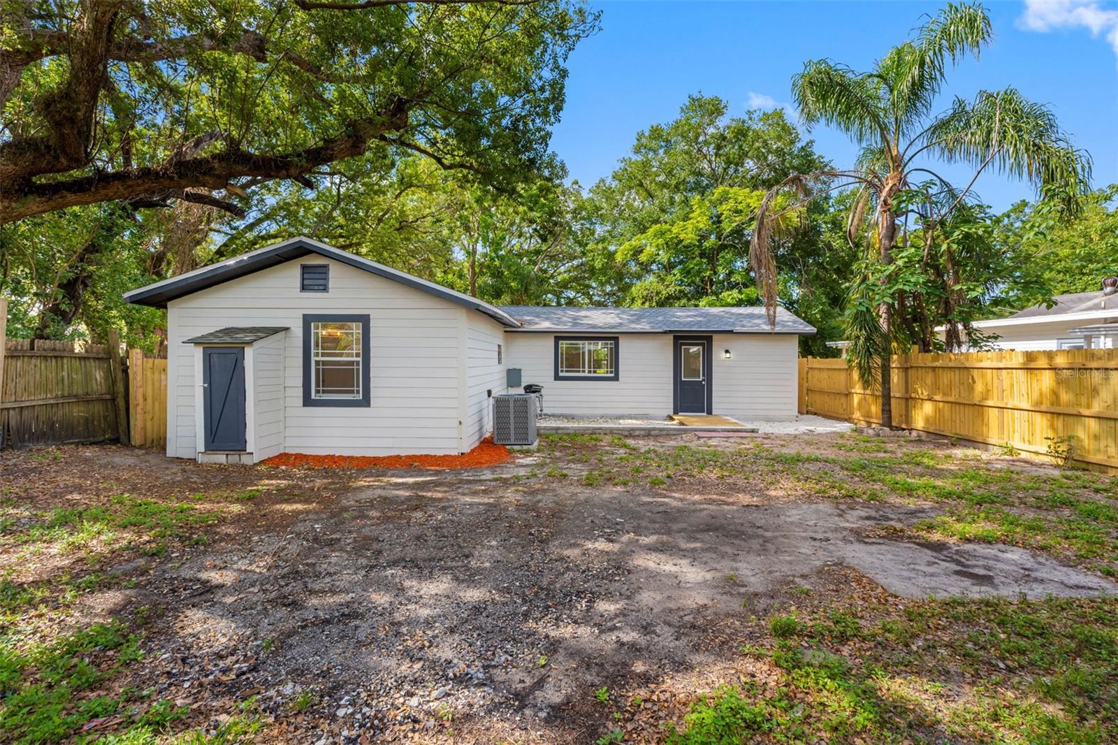 1208 E CHILKOOT AVE, TAMPA, FL, 33612
