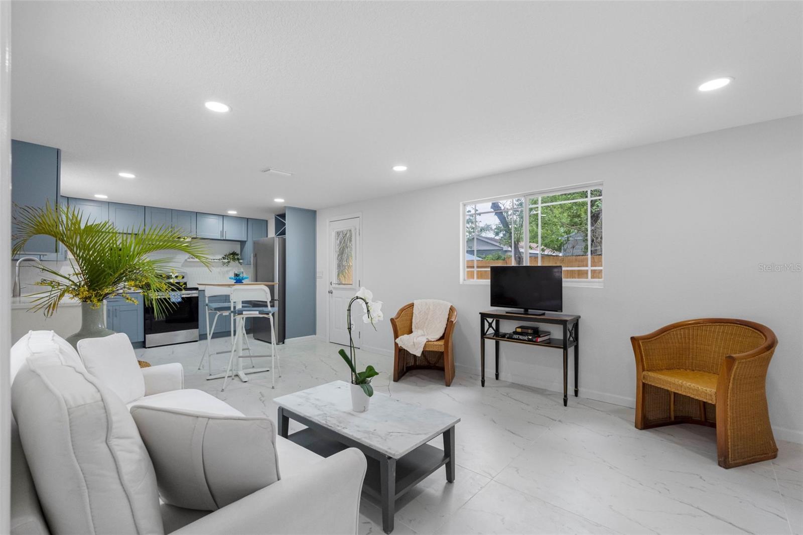 1208 E CHILKOOT AVE, TAMPA, FL, 33612