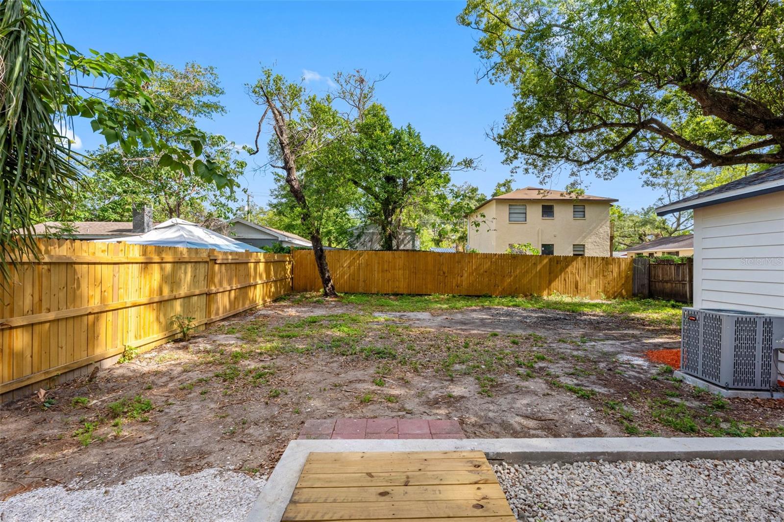 1208 E CHILKOOT AVE, TAMPA, FL, 33612