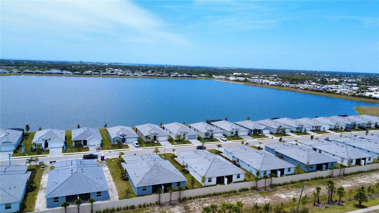 8125 SHORE LAKE DR, ENGLEWOOD, FL, 34224