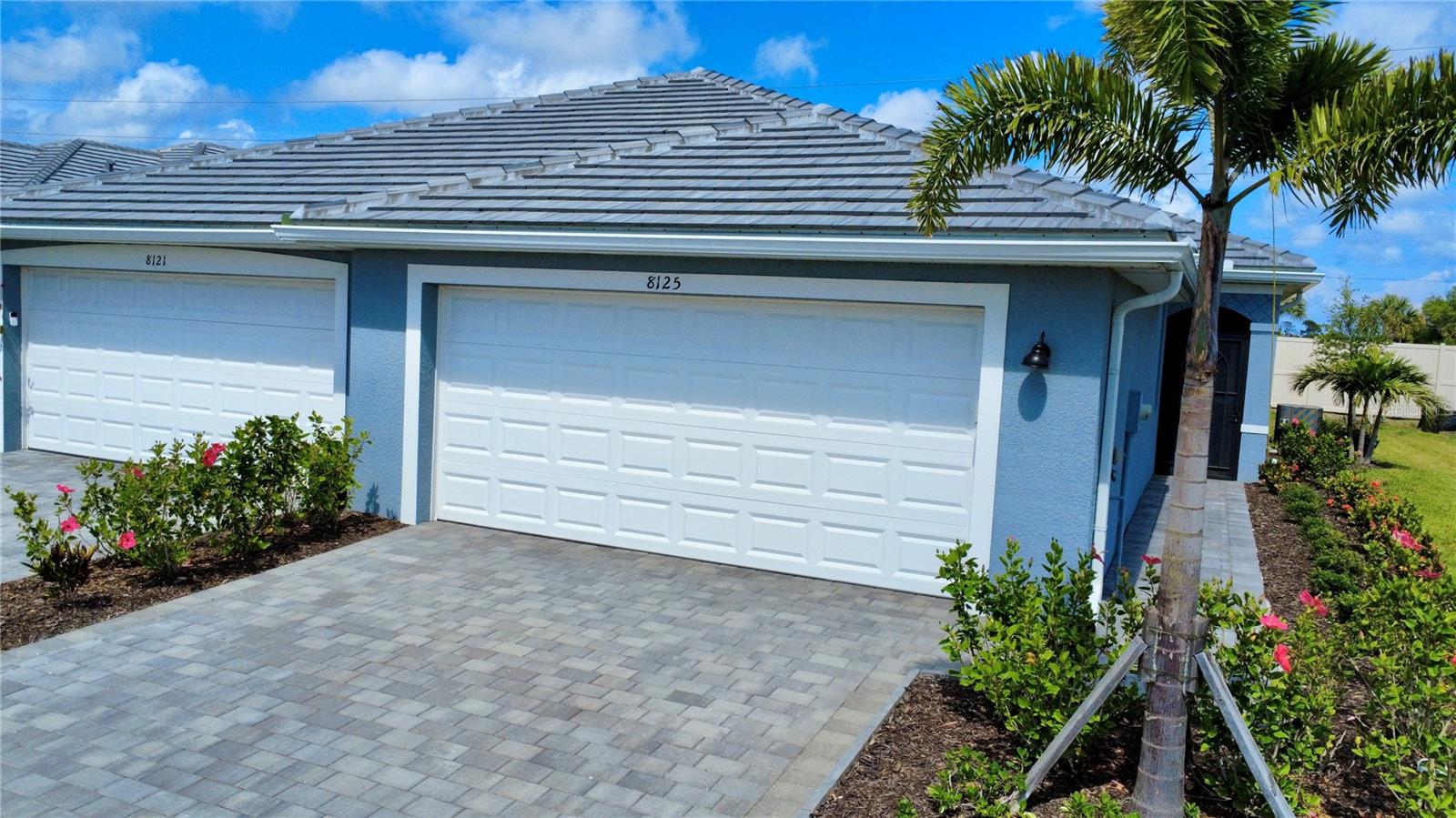 8125 SHORE LAKE DR, ENGLEWOOD, FL, 34224