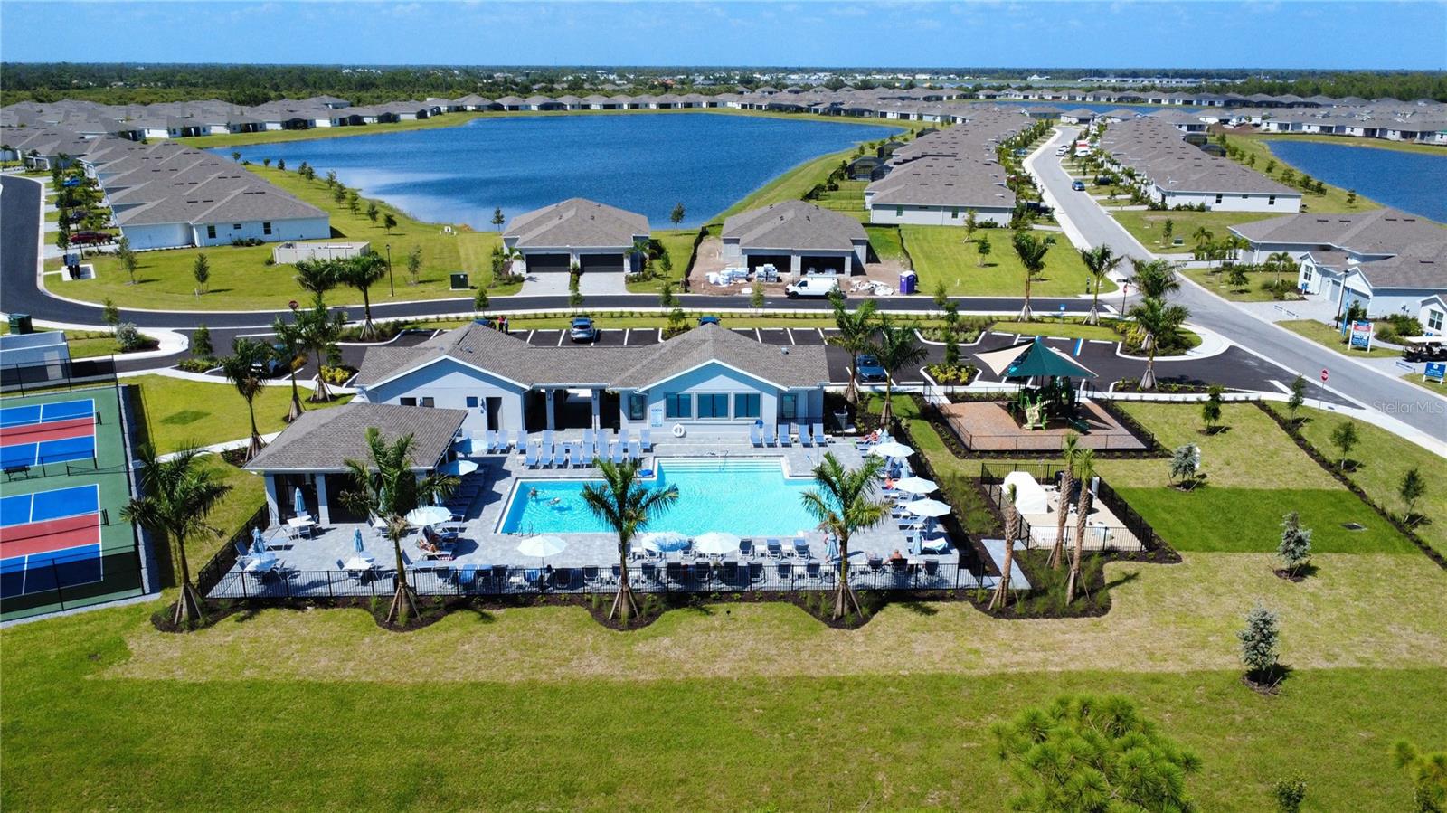 8125 SHORE LAKE DR, ENGLEWOOD, FL, 34224
