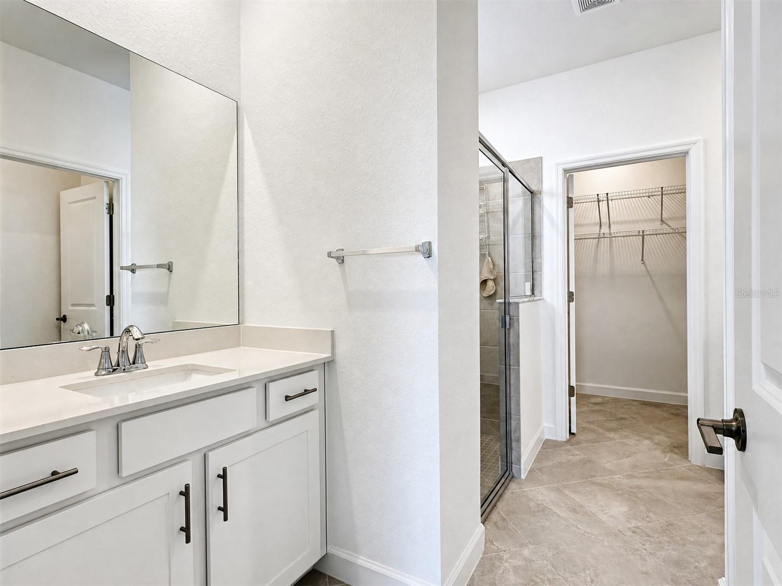 8125 SHORE LAKE DR, ENGLEWOOD, FL, 34224