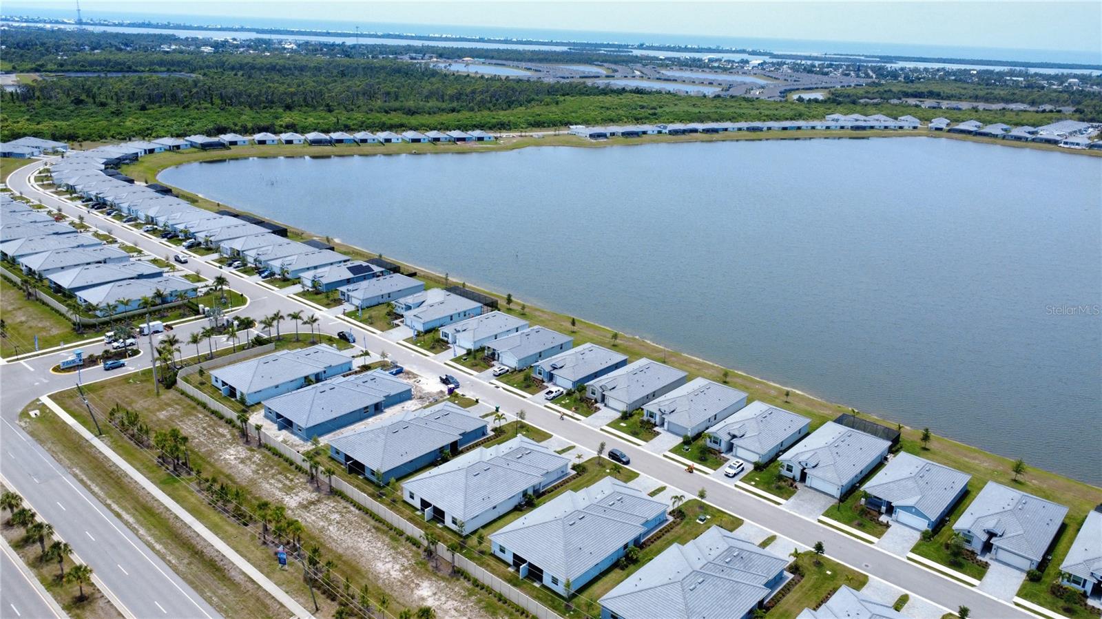 8125 SHORE LAKE DR, ENGLEWOOD, FL, 34224